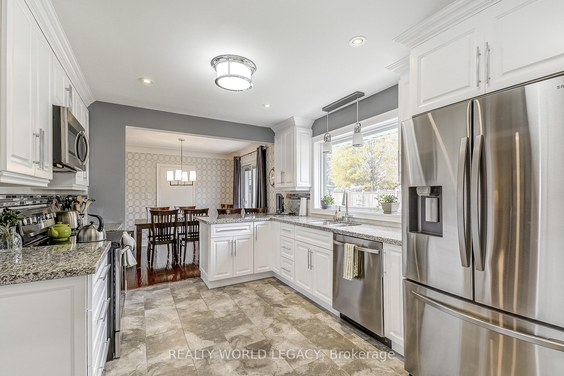 Photo 15 of 81 Garden Avenue, Hamilton, Ancaster — HOMEH