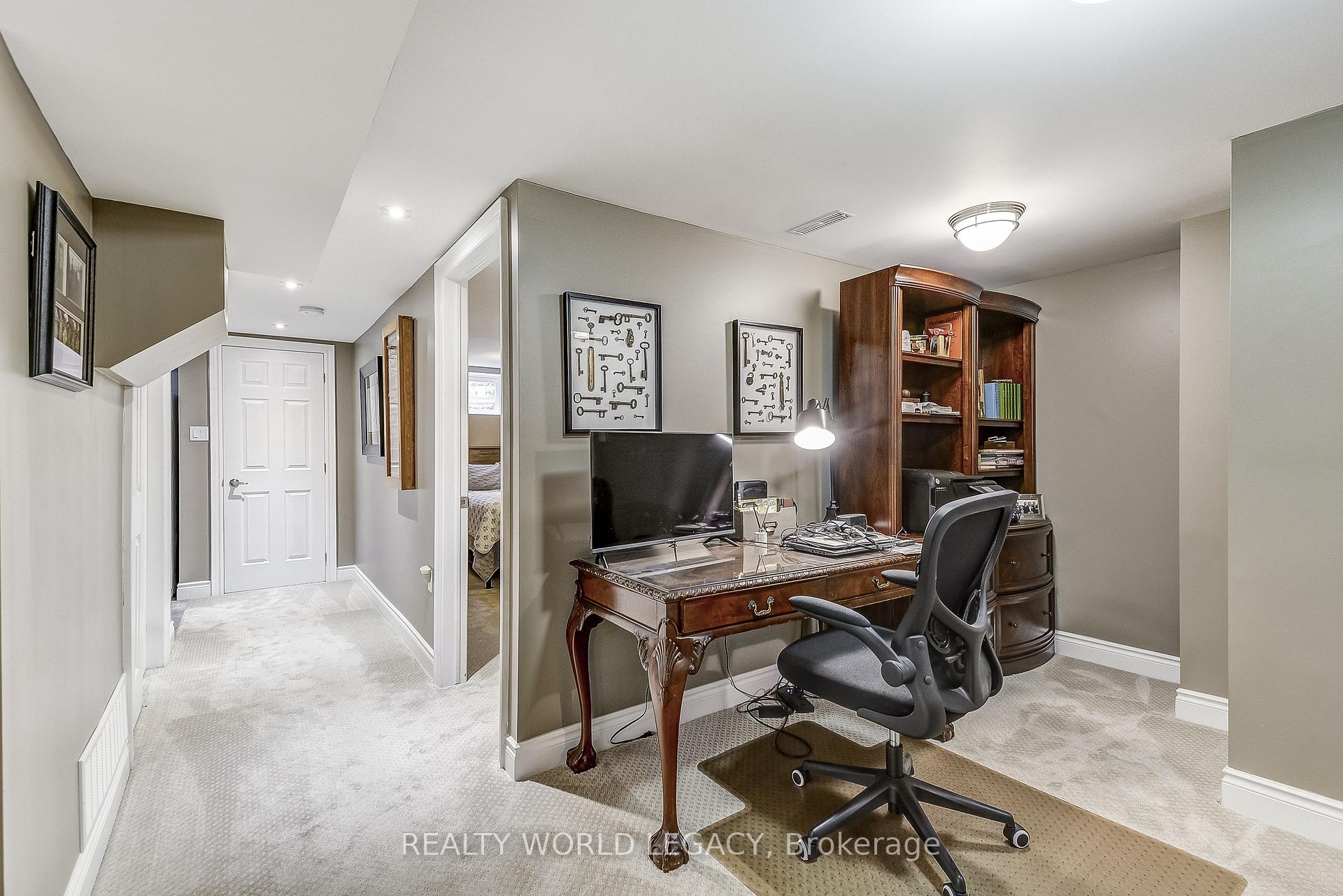 Photo 32 of 81 Garden Avenue, Hamilton, Ancaster — HOMEH