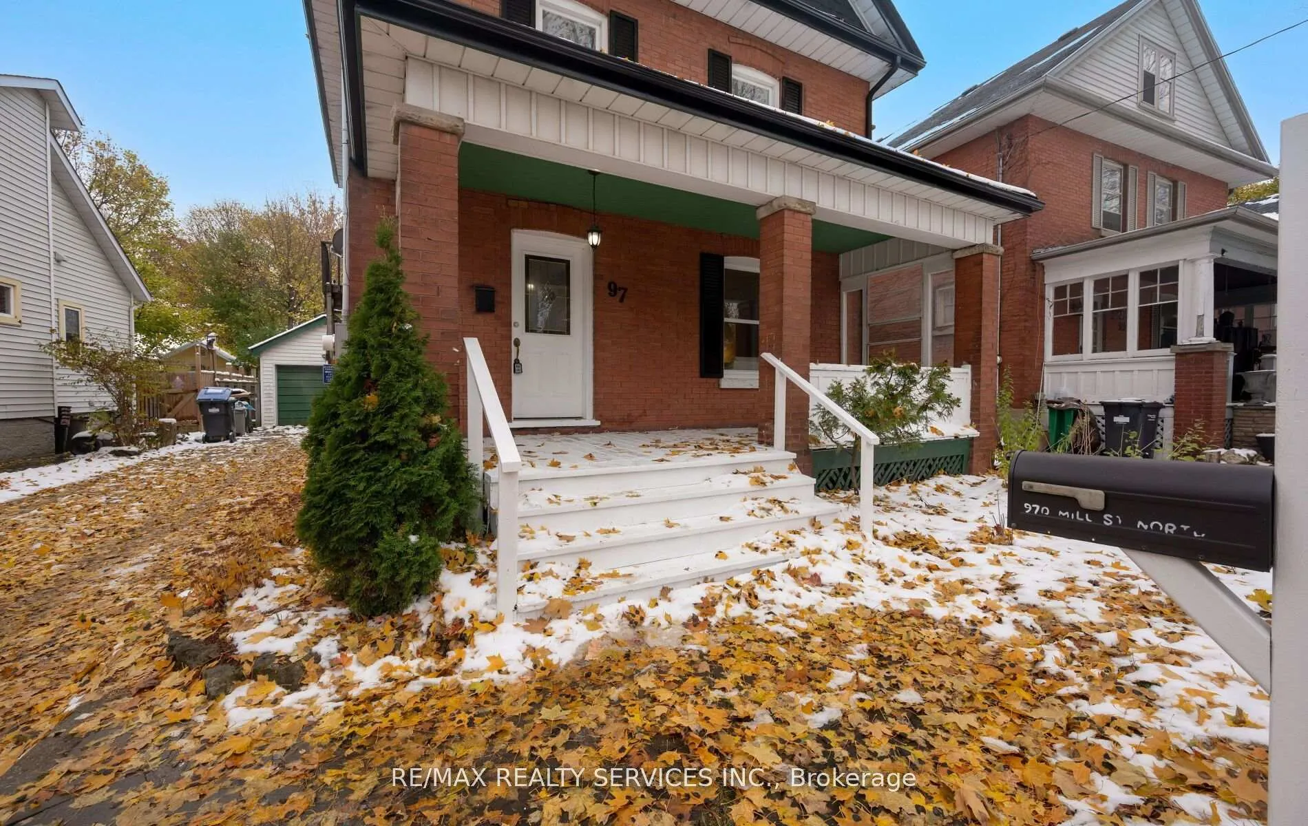 Photo 5 of 97 Mill Street N, Brampton, Downtown Brampton — HOMEH