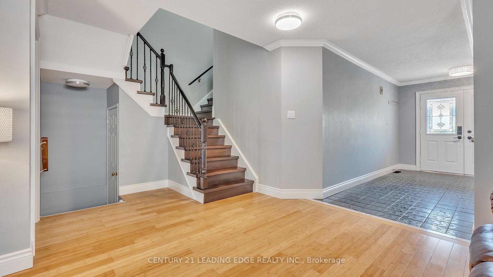 Photo 5 of 33 Beadle Drive, Ajax, South East — HOMEH
