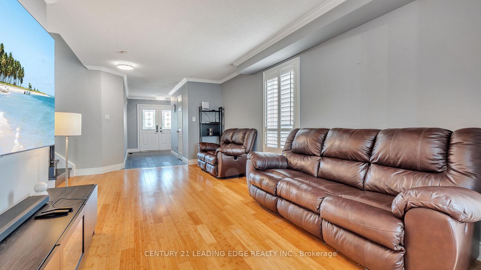 Photo 8 of 33 Beadle Drive, Ajax, South East — HOMEH
