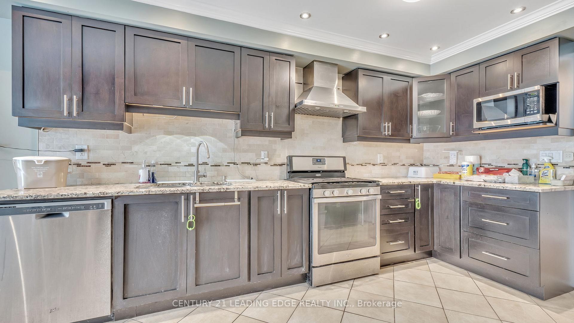 Photo 11 of 33 Beadle Drive, Ajax, South East — HOMEH