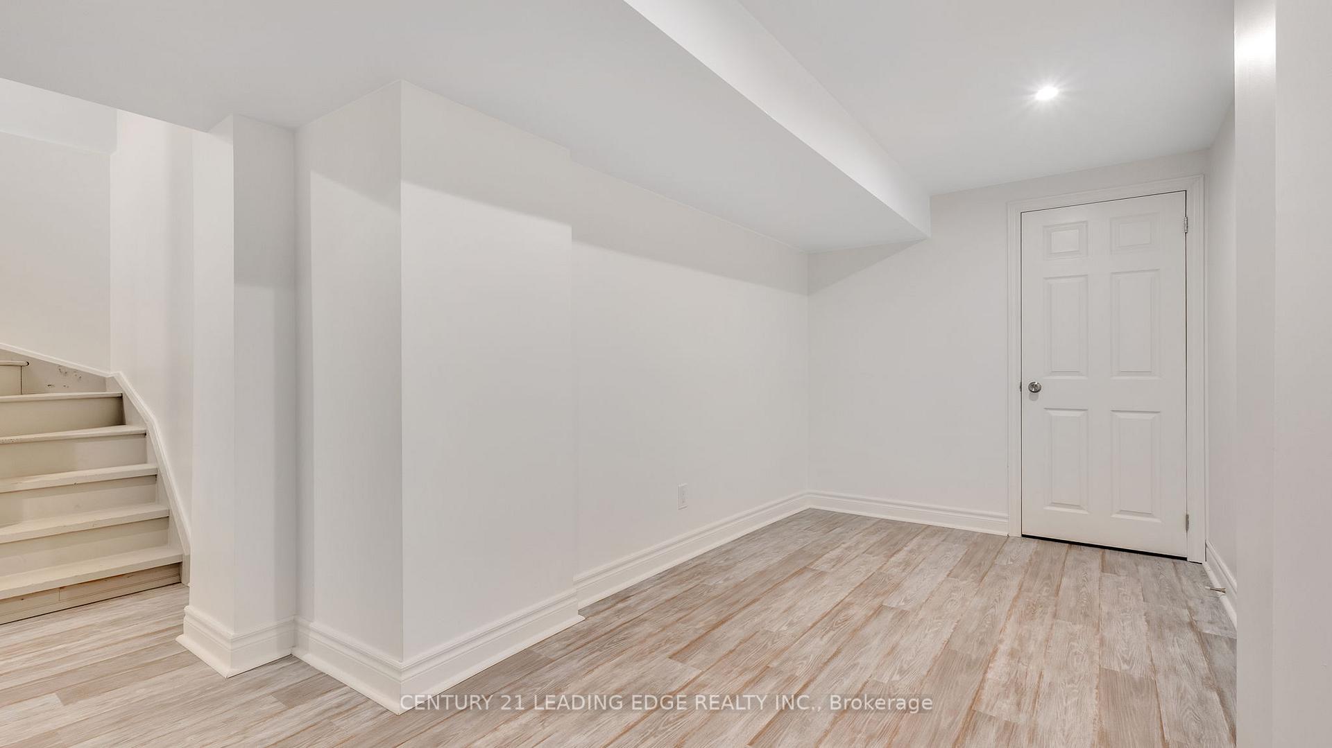 Photo 28 of 33 Beadle Drive, Ajax, South East — HOMEH