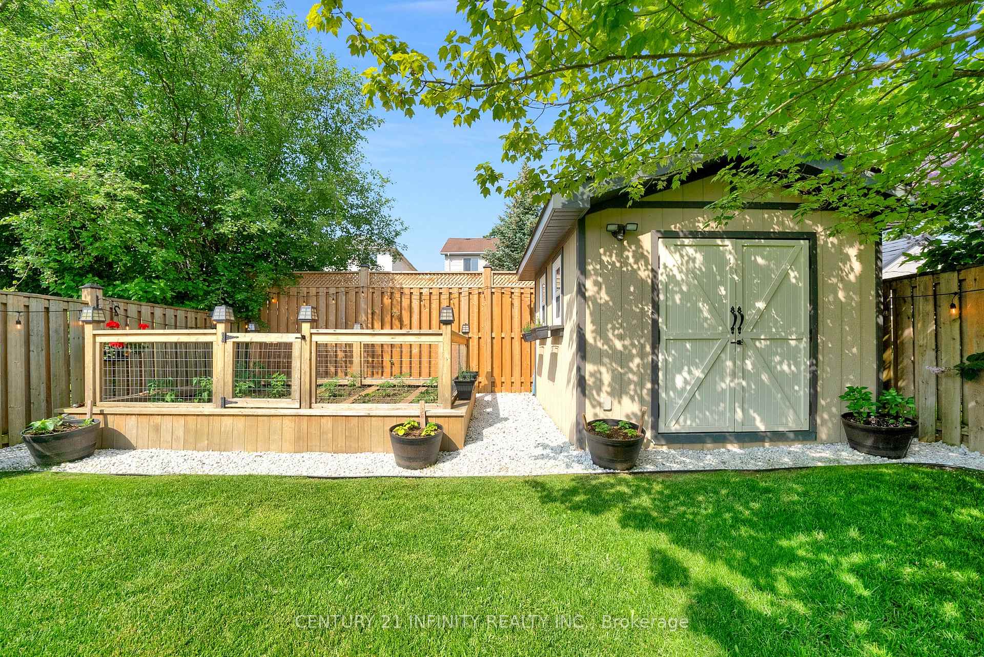 Photo 36 of 16 Wrenn Boulevard, Clarington, Bowmanville — HOMEH