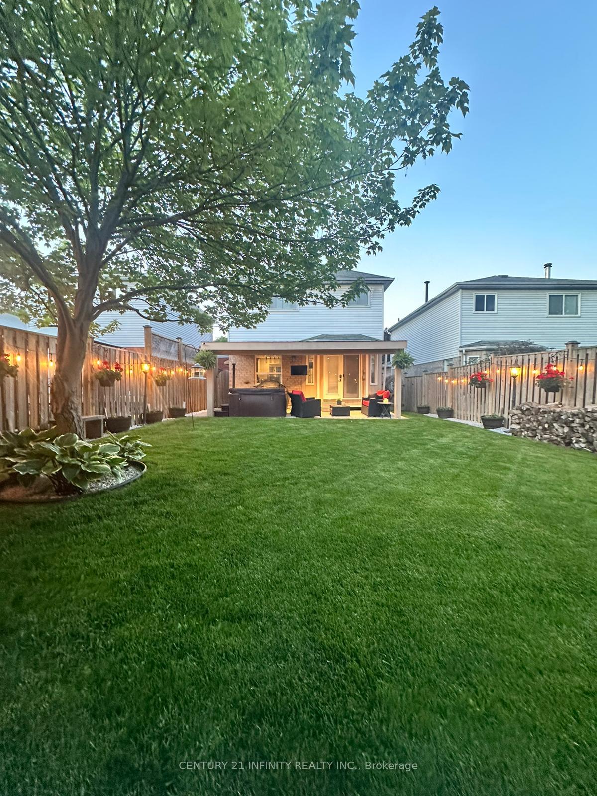 Photo 39 of 16 Wrenn Boulevard, Clarington, Bowmanville — HOMEH