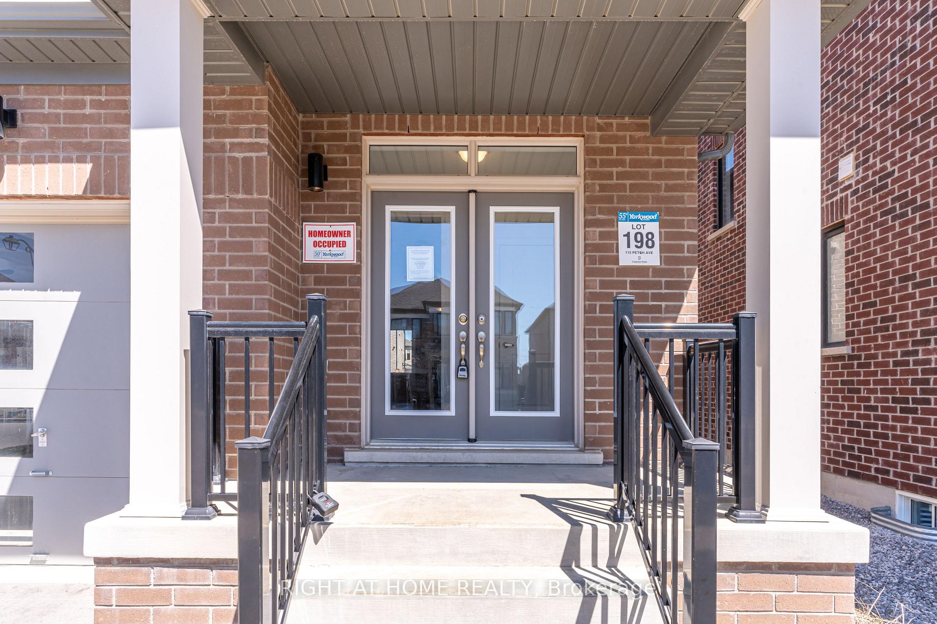 Photo 3 of 115 Petch Avenue, Caledon, Rural Caledon — HOMEH