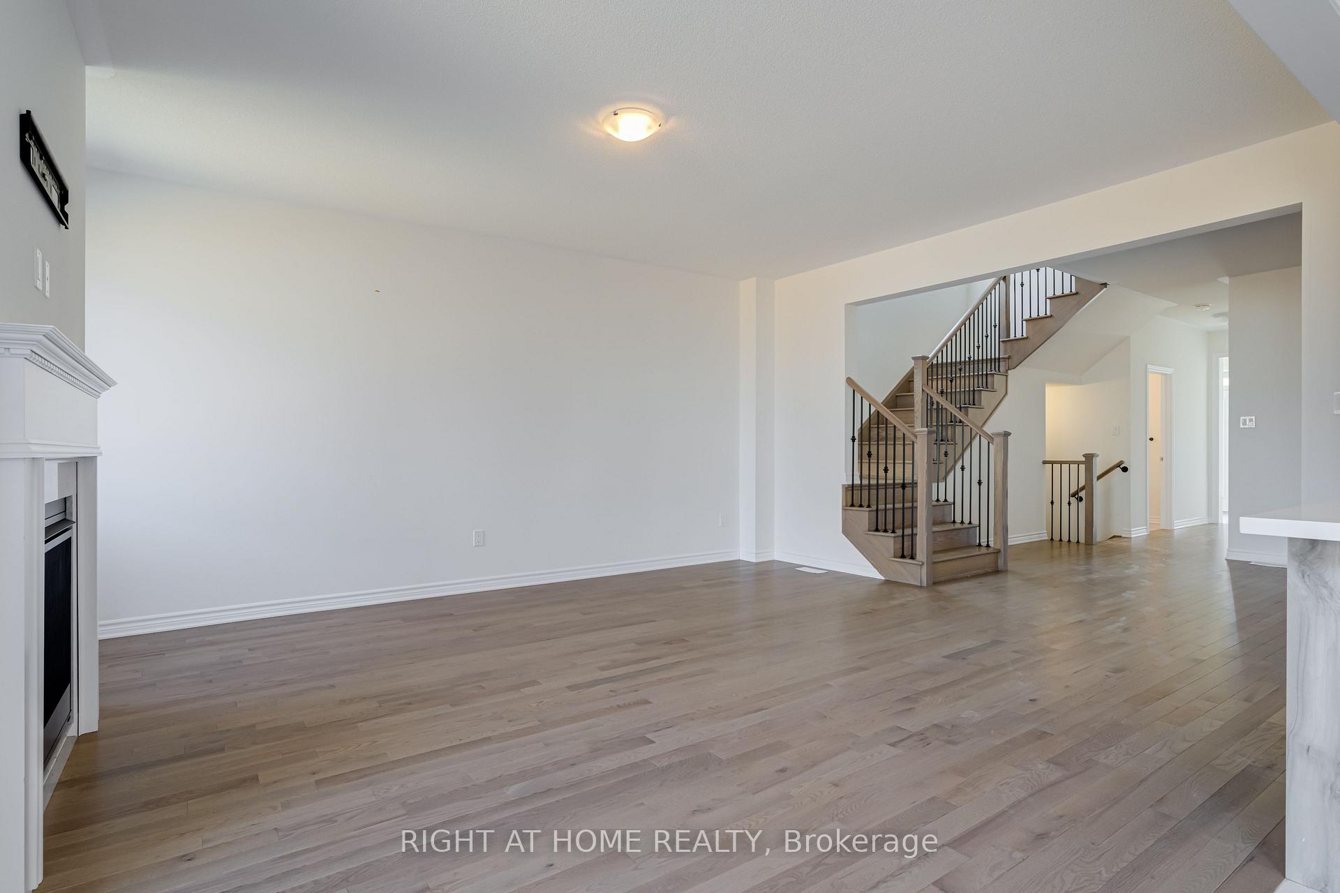 Photo 8 of 115 Petch Avenue, Caledon, Rural Caledon — HOMEH
