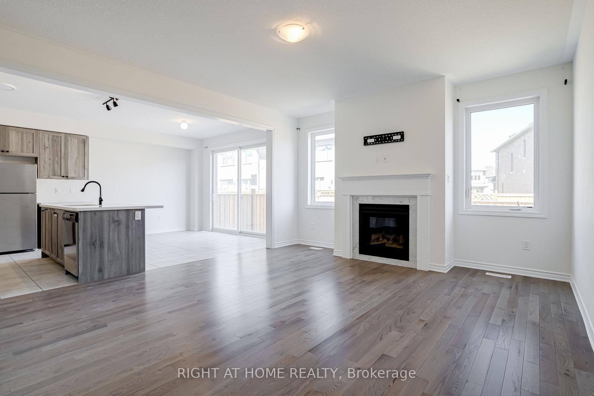 Photo 9 of 115 Petch Avenue, Caledon, Rural Caledon — HOMEH