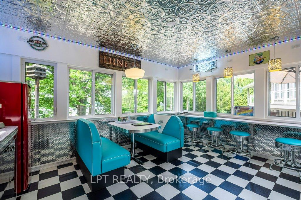 Photo 5 of 3909 Stone Point Road, Frontenac, Frontenac South — HOMEH