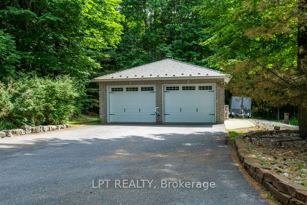 Photo 17 of 3909 Stone Point Road, Frontenac, Frontenac South — HOMEH