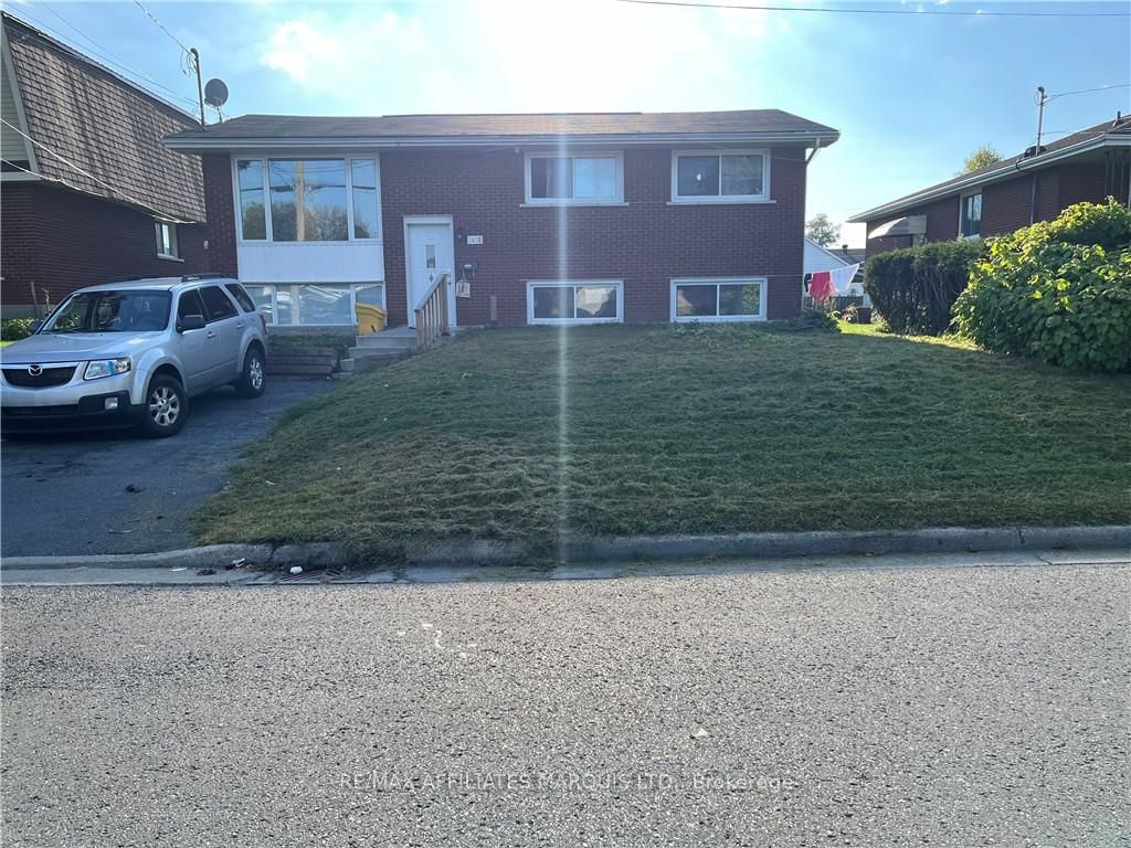 Photo 2 of 1416 Churchill Street, Cornwall — HOMEH