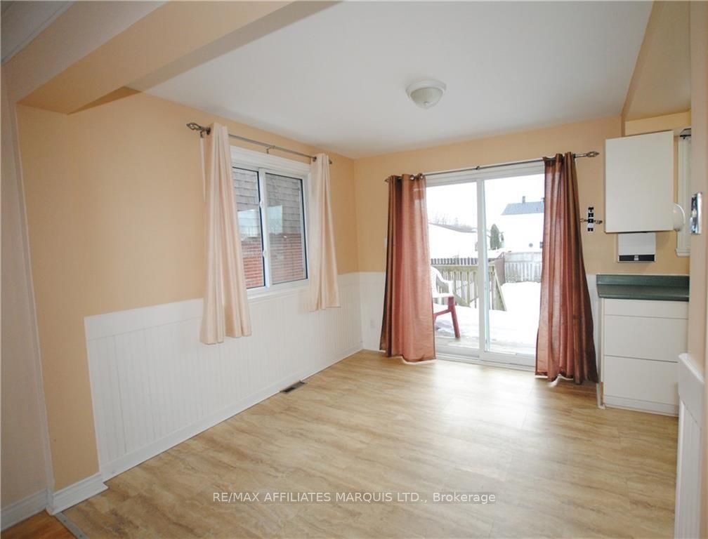 Photo 4 of 1416 Churchill Street, Cornwall — HOMEH