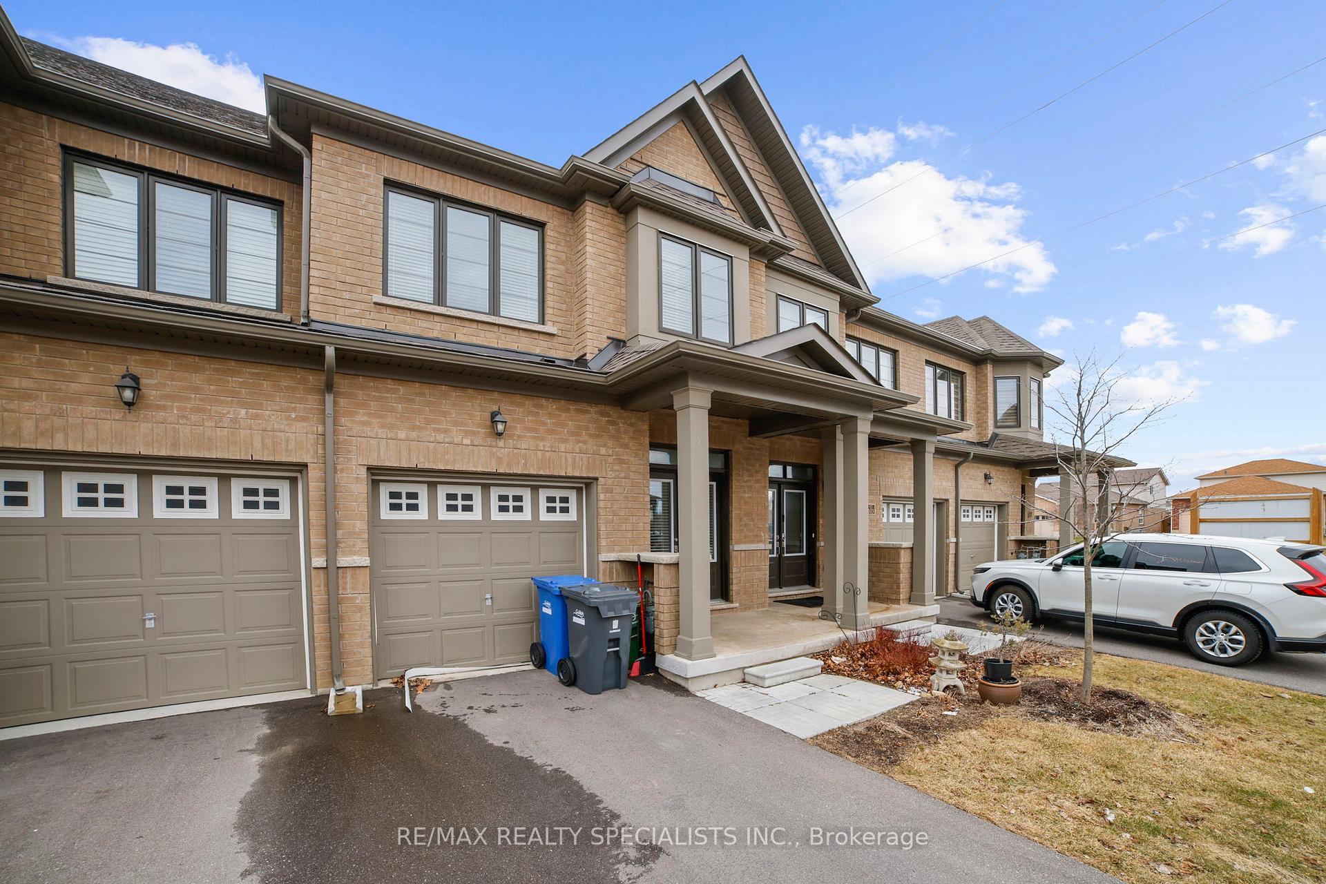 Photo 3 of Unit 104, 166 Deerpath Drive, Guelph, Willow West/Sugarbush/West Acres — HOMEH
