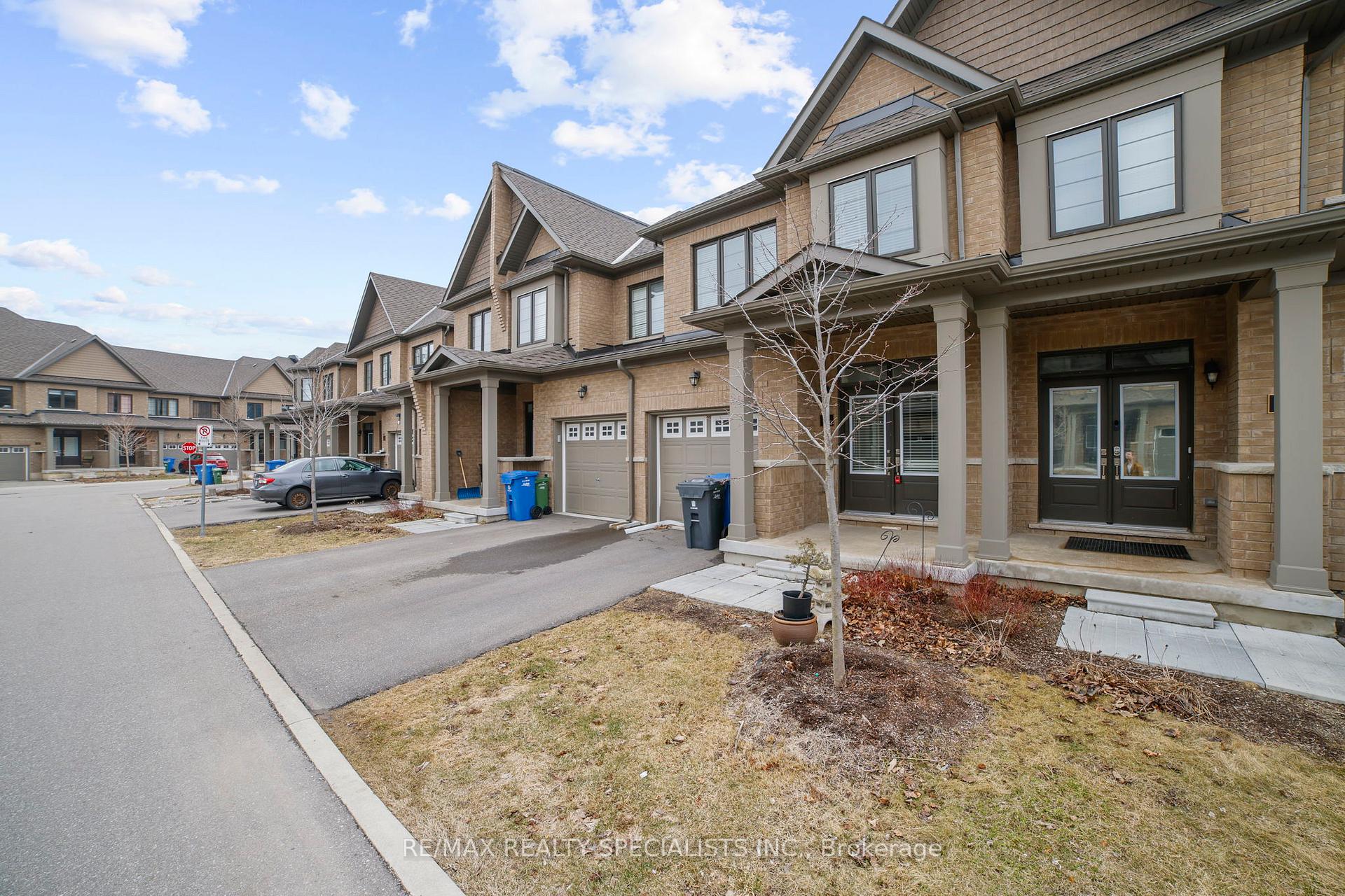 Photo 5 of Unit 104, 166 Deerpath Drive, Guelph, Willow West/Sugarbush/West Acres — HOMEH