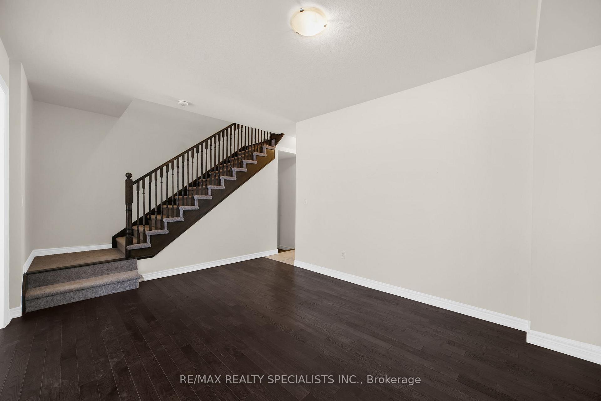 Photo 17 of Unit 104, 166 Deerpath Drive, Guelph, Willow West/Sugarbush/West Acres — HOMEH