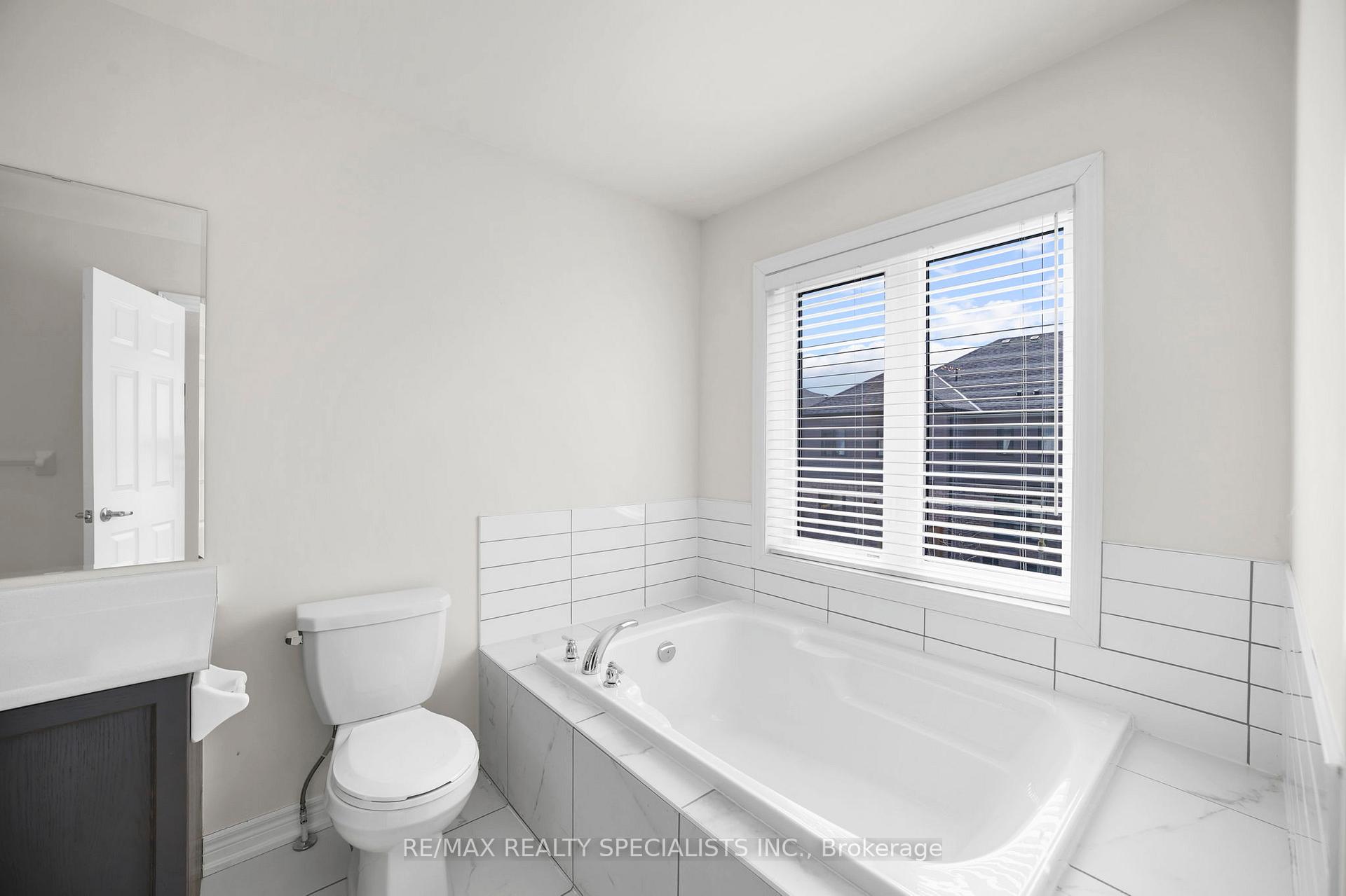 Photo 30 of Unit 104, 166 Deerpath Drive, Guelph, Willow West/Sugarbush/West Acres — HOMEH