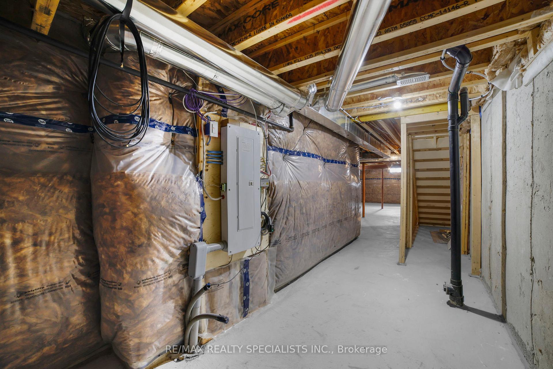 Photo 36 of Unit 104, 166 Deerpath Drive, Guelph, Willow West/Sugarbush/West Acres — HOMEH