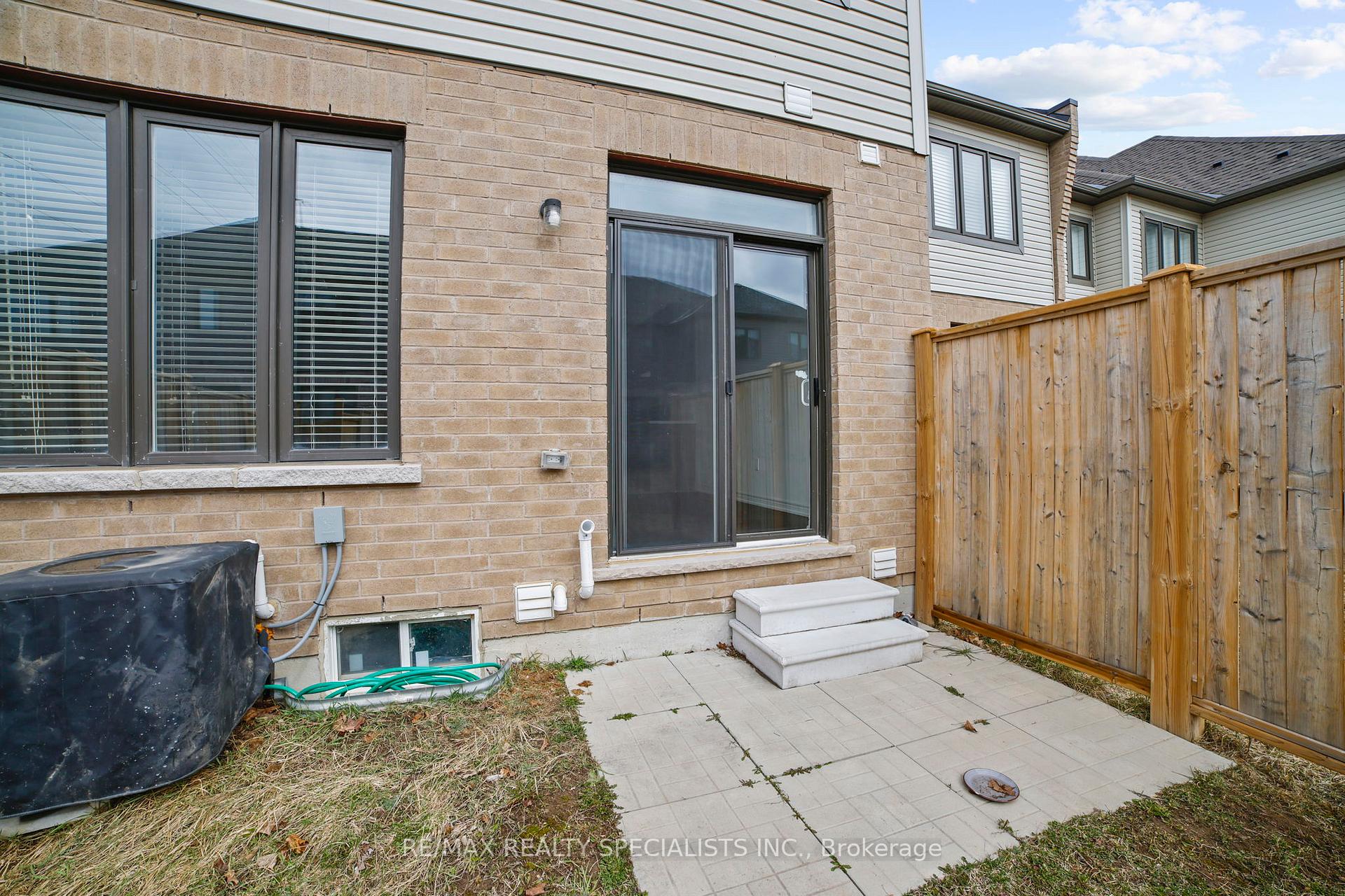 Photo 37 of Unit 104, 166 Deerpath Drive, Guelph, Willow West/Sugarbush/West Acres — HOMEH