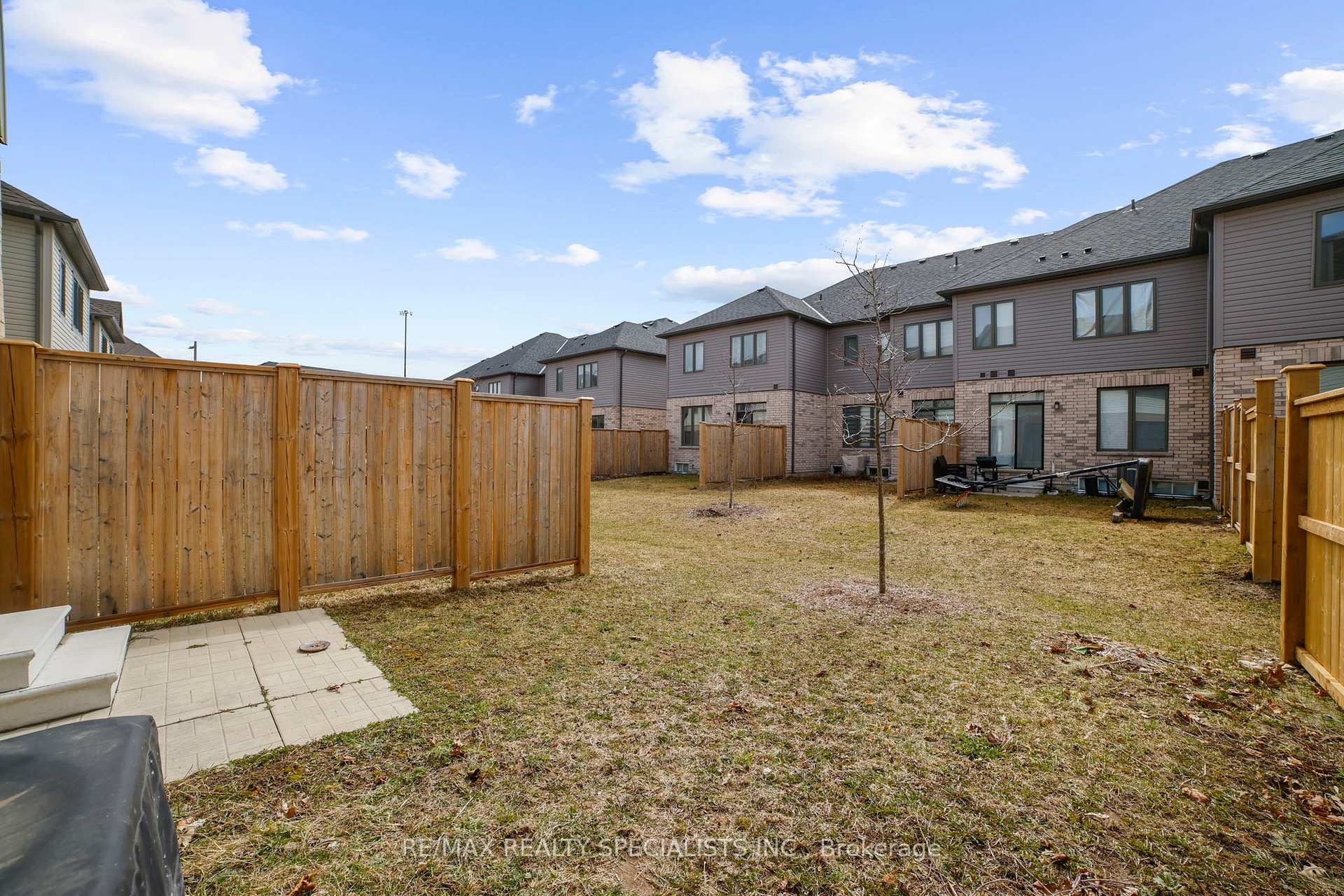 Photo 38 of Unit 104, 166 Deerpath Drive, Guelph, Willow West/Sugarbush/West Acres — HOMEH