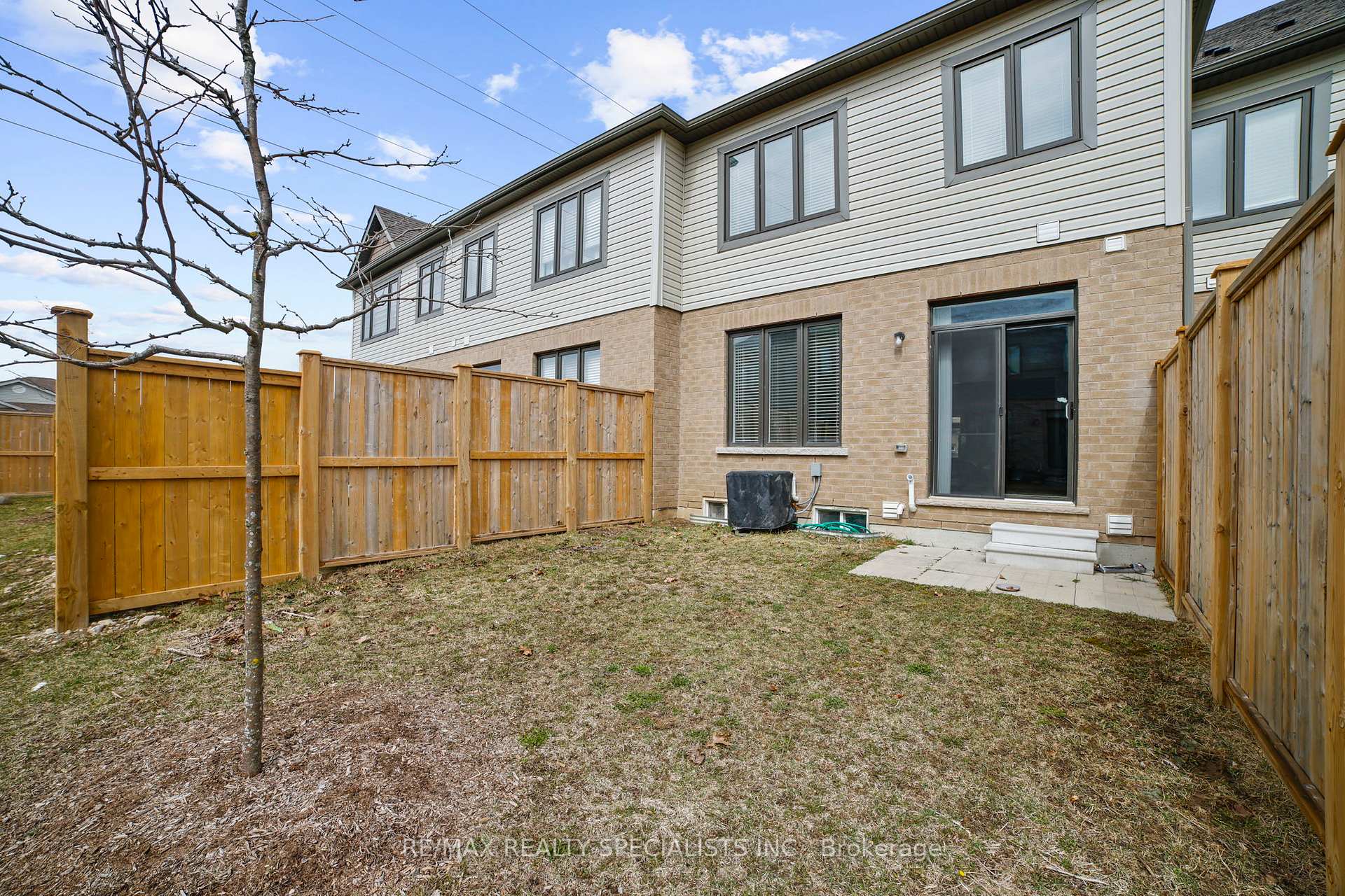 Photo 40 of Unit 104, 166 Deerpath Drive, Guelph, Willow West/Sugarbush/West Acres — HOMEH