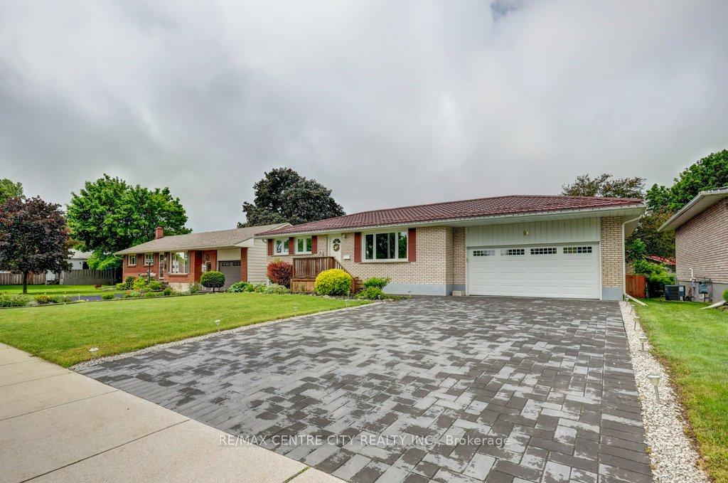 Photo 17 of 96 Treelawn Avenue, Aylmer — HOMEH