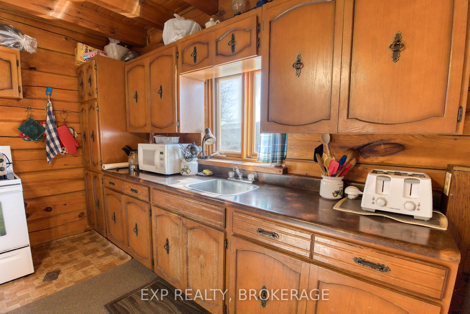 Photo 8 of 4965 Opinicon Road, Frontenac, Frontenac South — HOMEH
