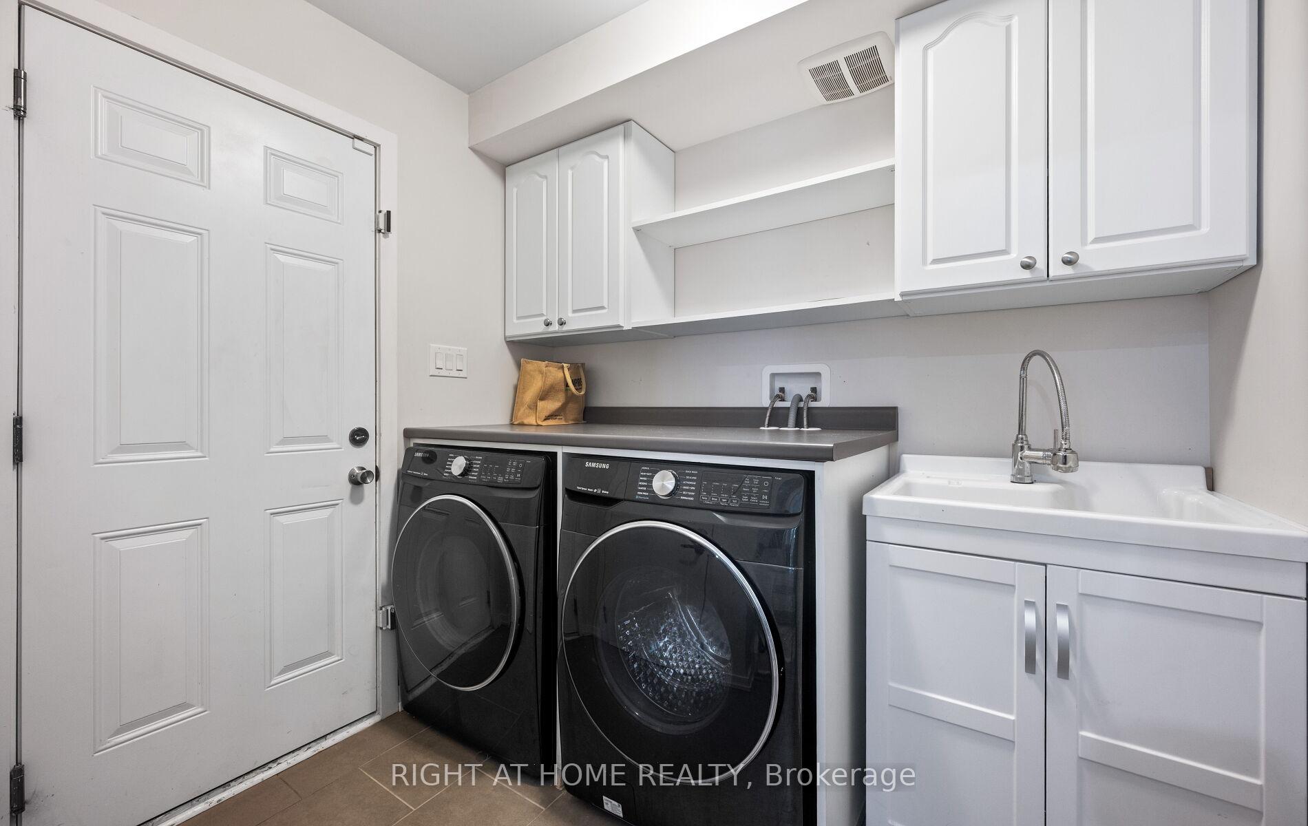 Photo 36 of 404 Queen Mary Drive, Brampton, Northwest Brampton — HOMEH