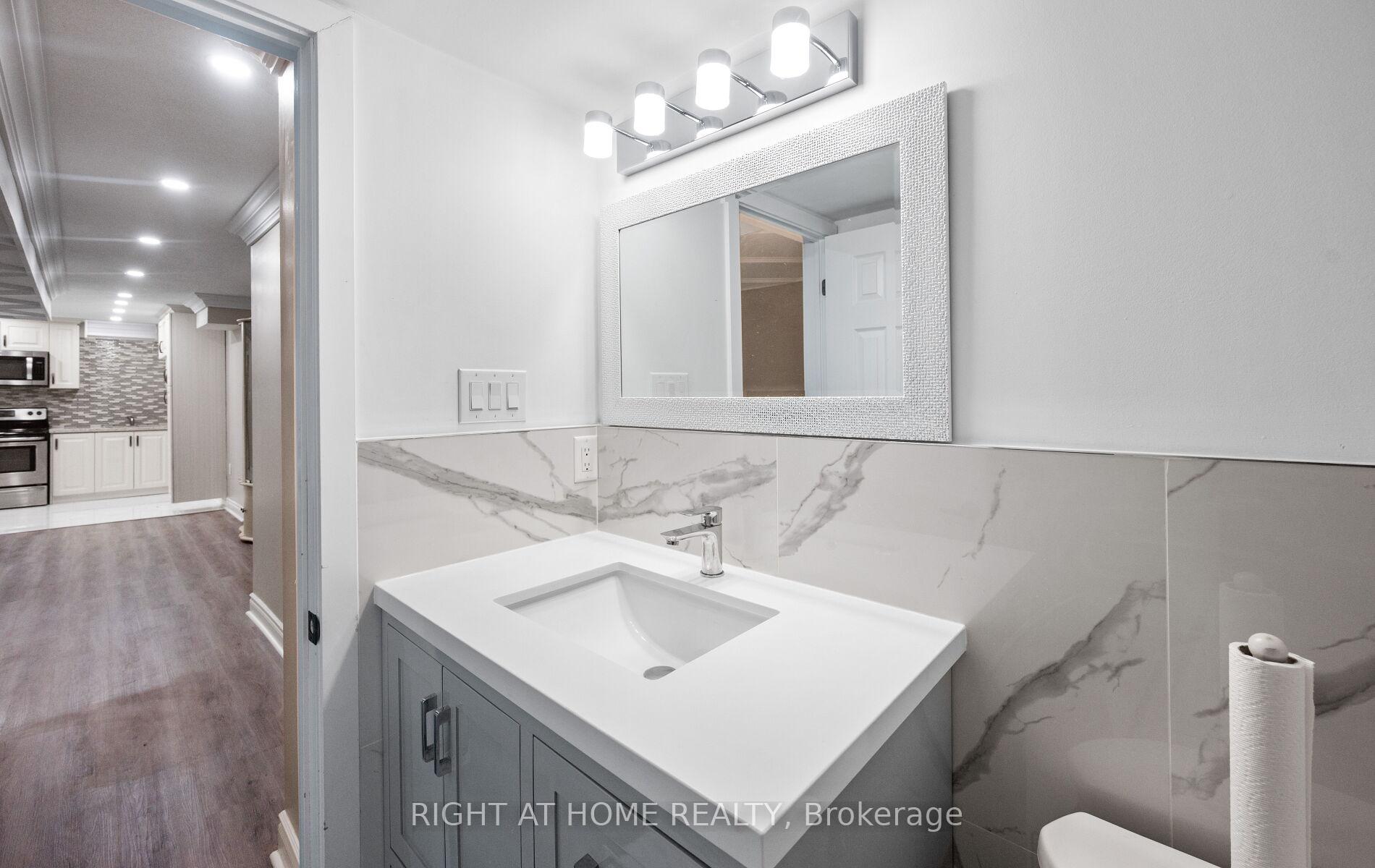 Photo 45 of 404 Queen Mary Drive, Brampton, Northwest Brampton — HOMEH
