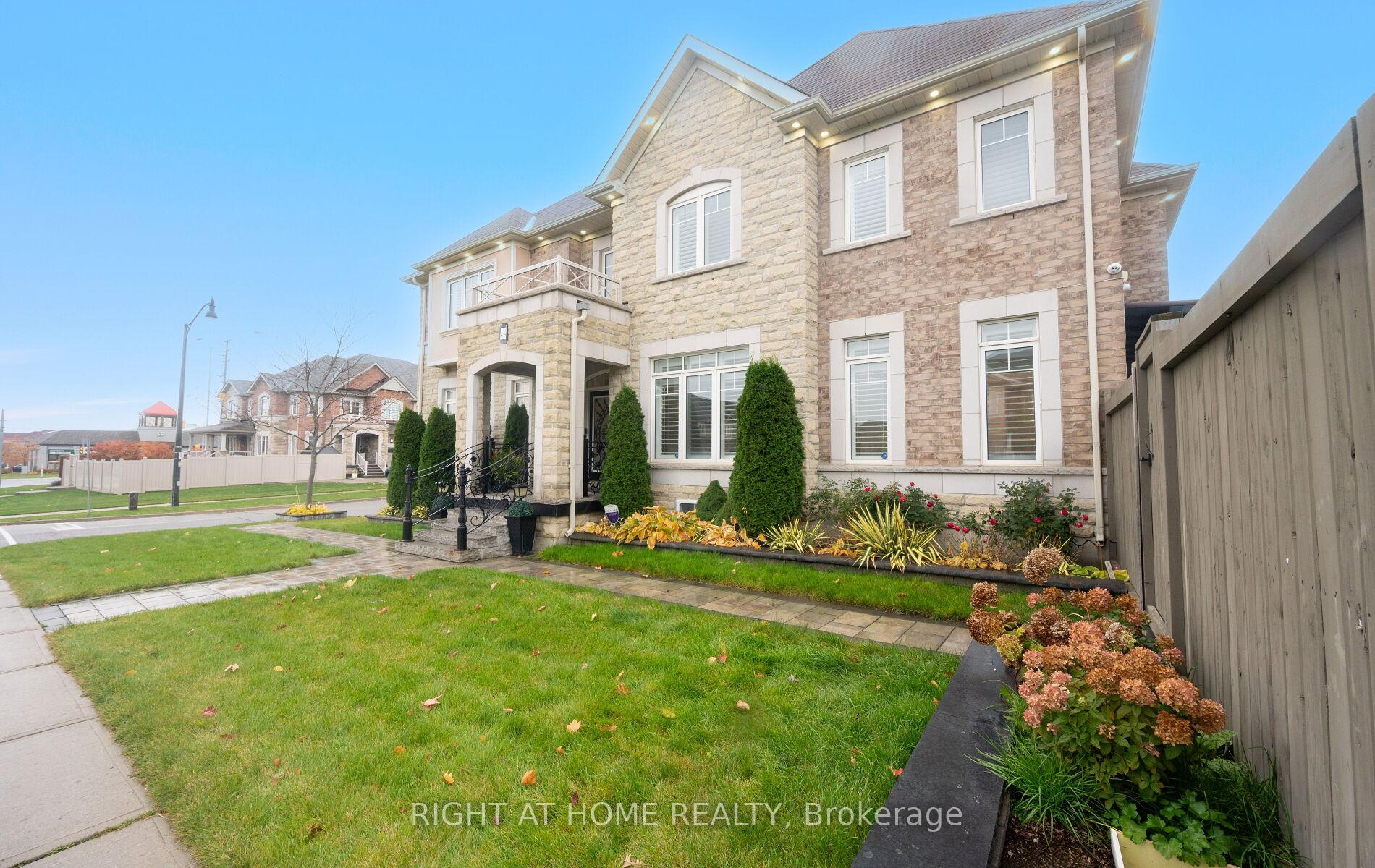 Photo 49 of 404 Queen Mary Drive, Brampton, Northwest Brampton — HOMEH