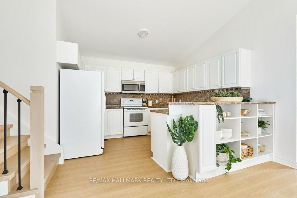Photo 4 of 75 Mallory Street, Clarington, Courtice — HOMEH