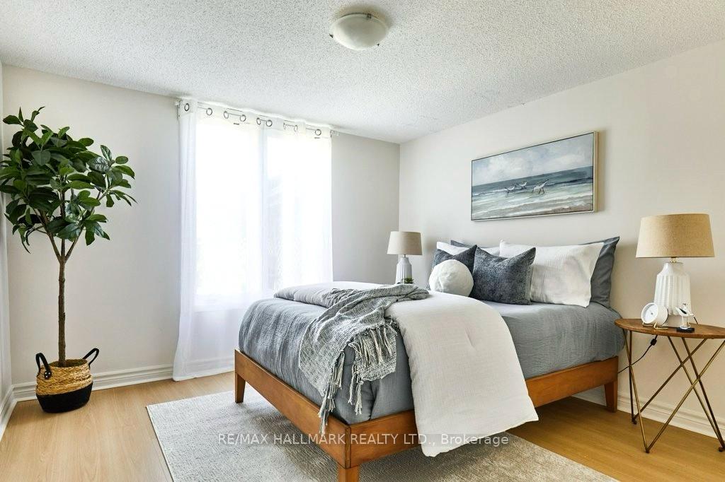 Photo 8 of 75 Mallory Street, Clarington, Courtice — HOMEH