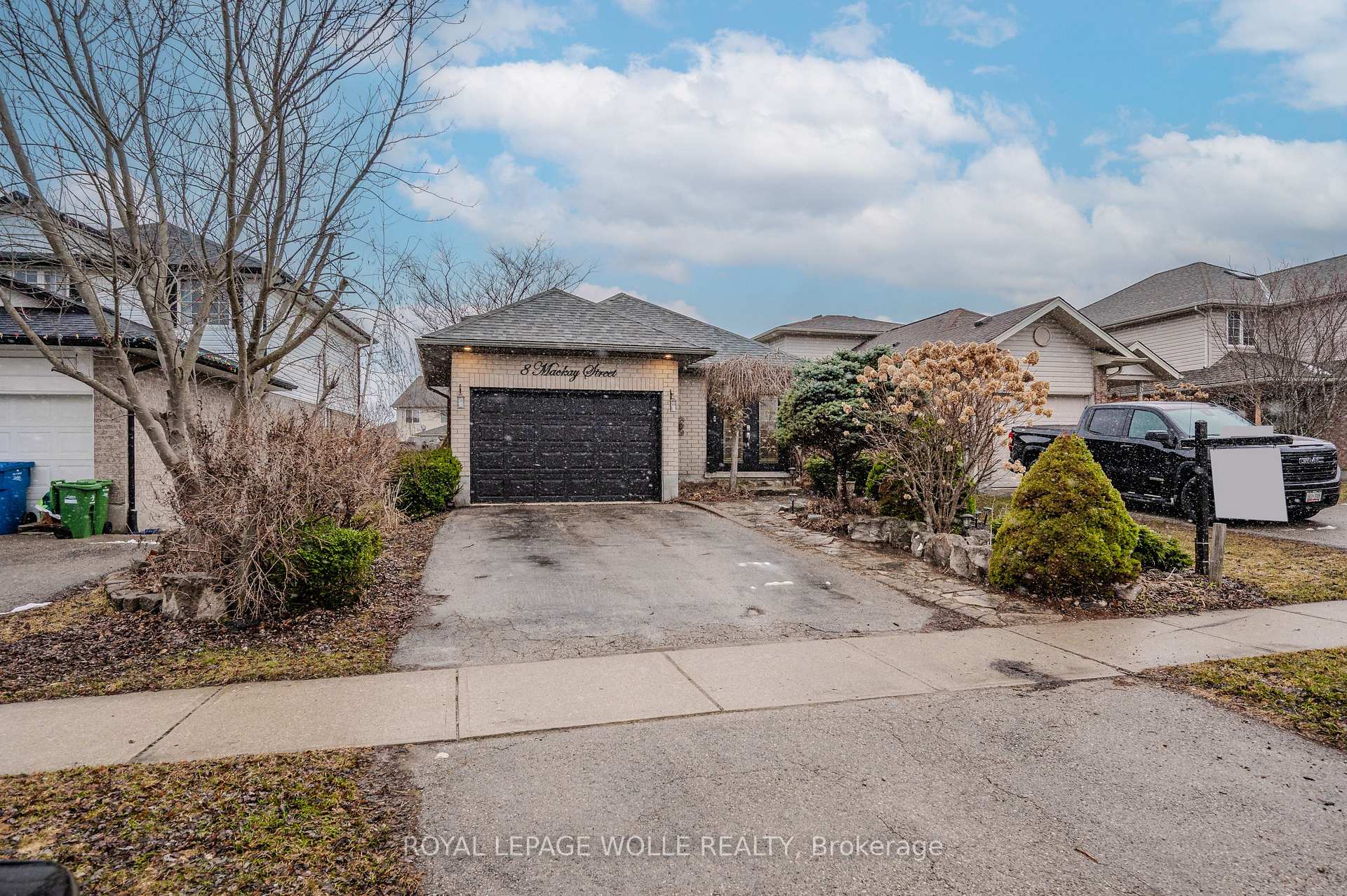 Photo 4 of 8 Mackay Street, Guelph, Grange Road — HOMEH