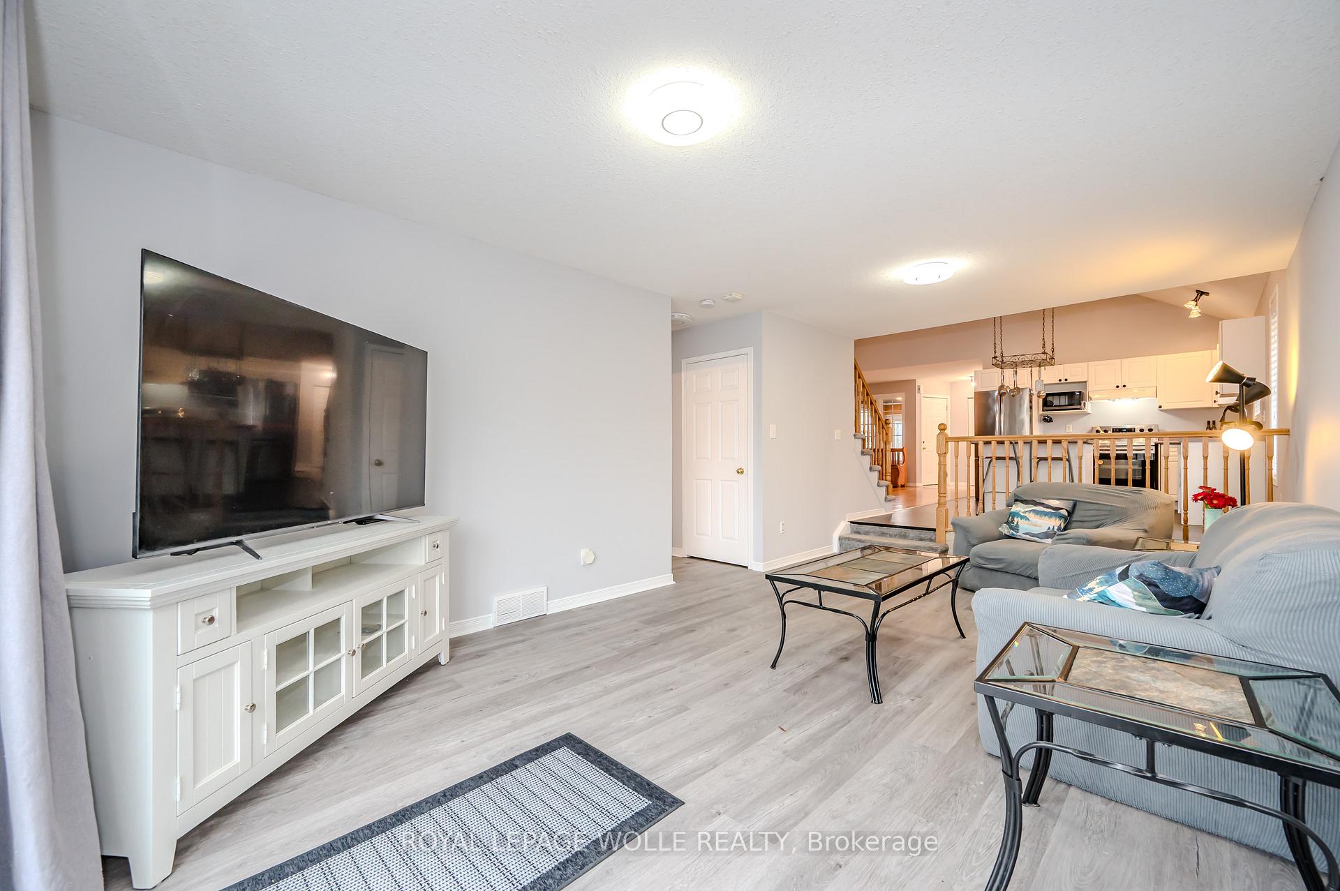 Photo 19 of 8 Mackay Street, Guelph, Grange Road — HOMEH