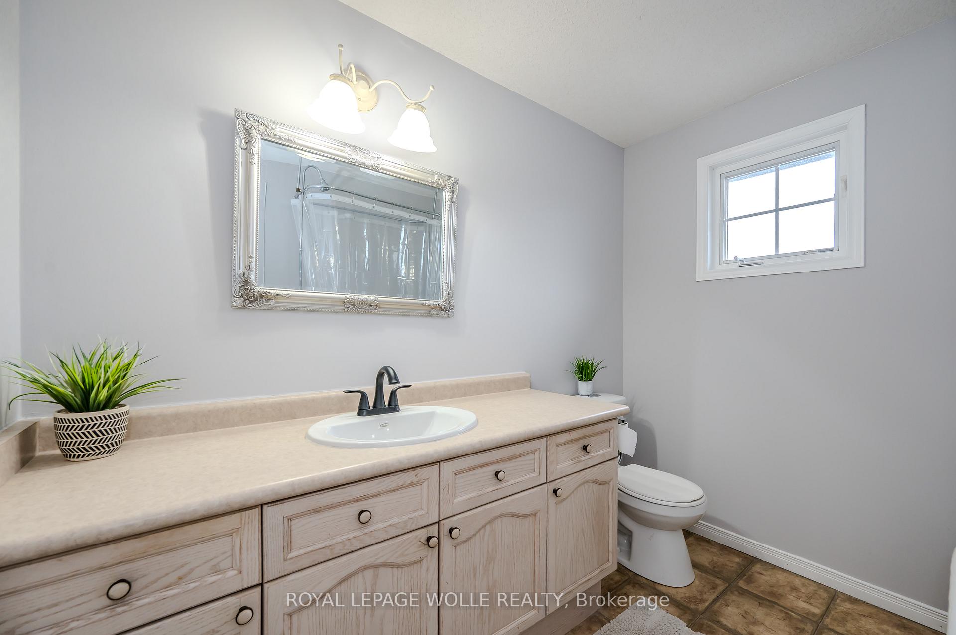 Photo 29 of 8 Mackay Street, Guelph, Grange Road — HOMEH