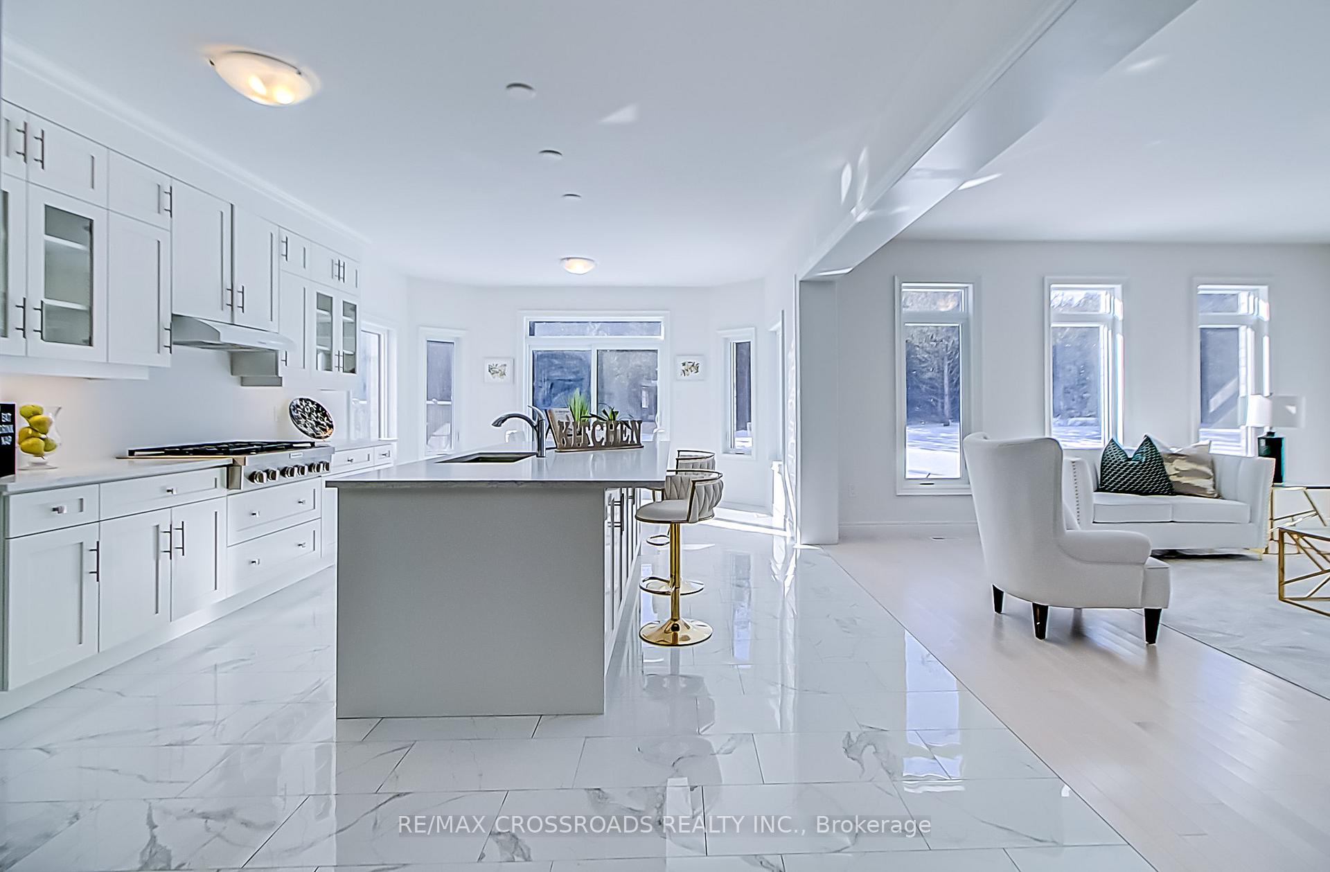Photo 14 of 33 MacAlister Boulevard, Guelph, Kortright East — HOMEH