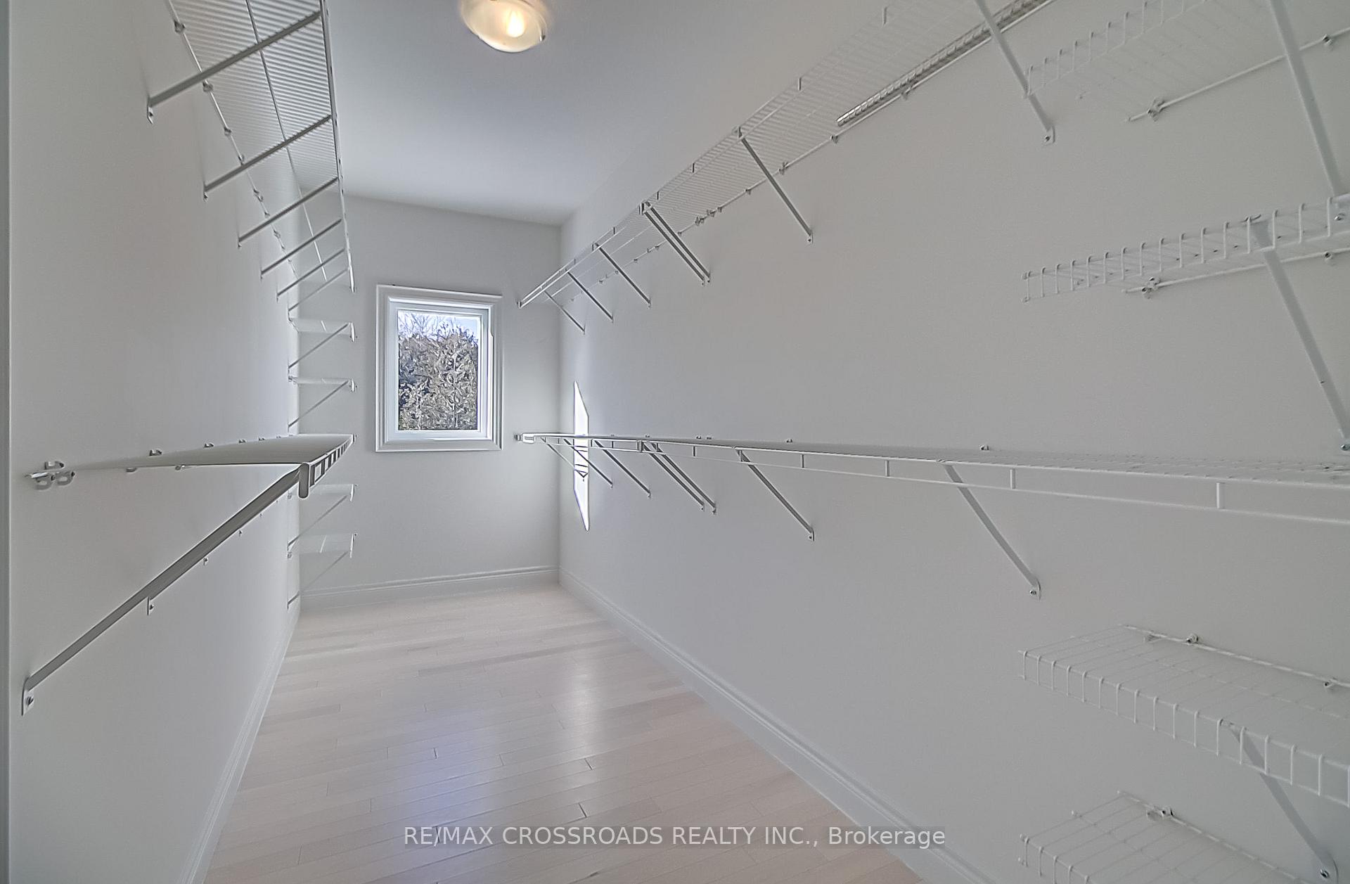 Photo 21 of 33 MacAlister Boulevard, Guelph, Kortright East — HOMEH