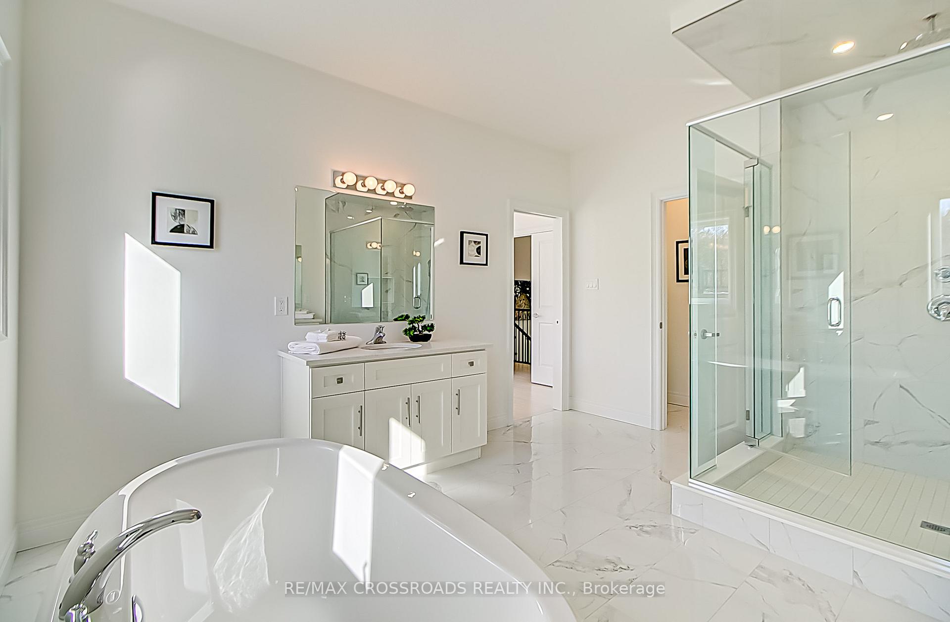 Photo 26 of 33 MacAlister Boulevard, Guelph, Kortright East — HOMEH