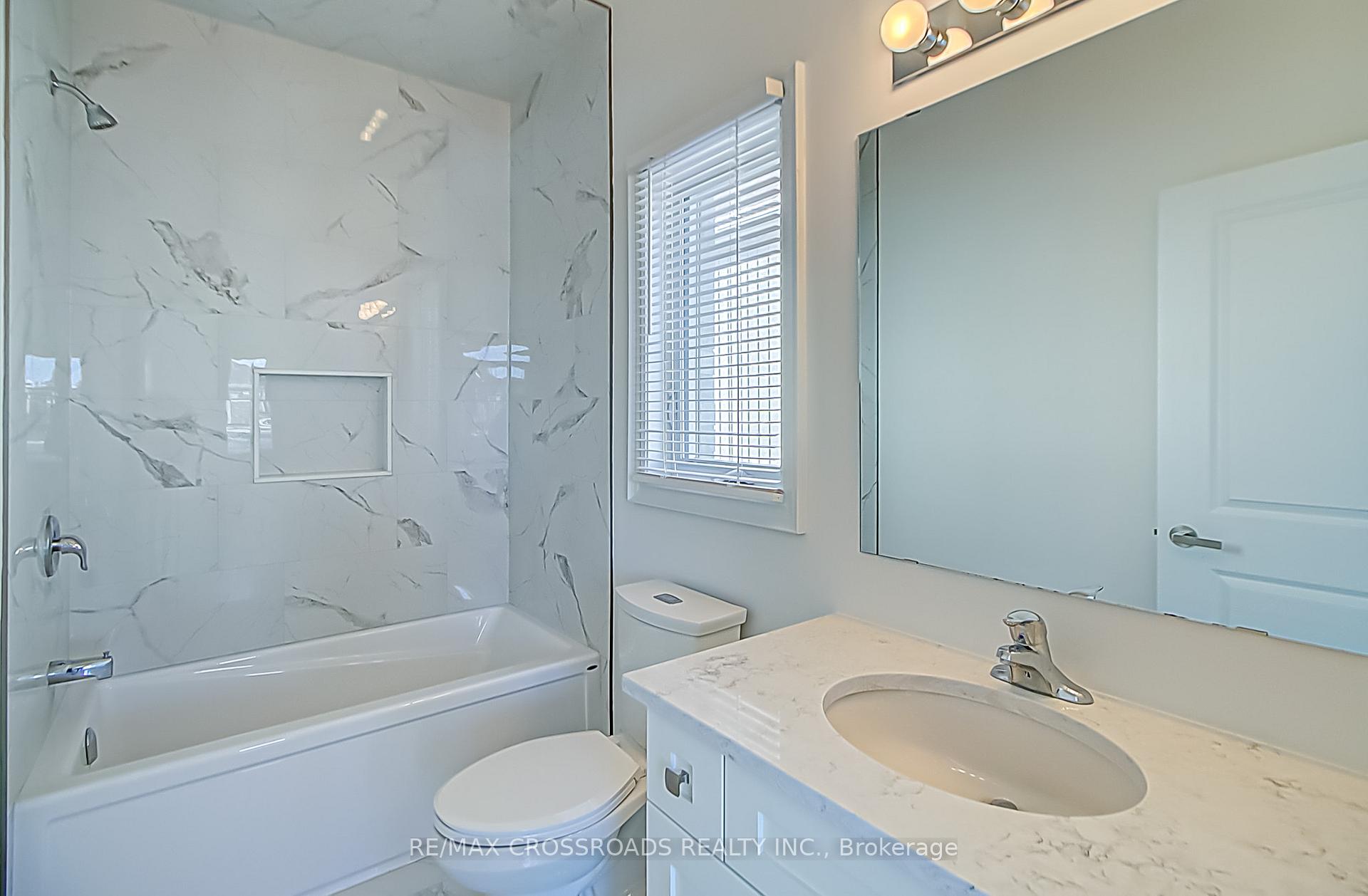 Photo 32 of 33 MacAlister Boulevard, Guelph, Kortright East — HOMEH