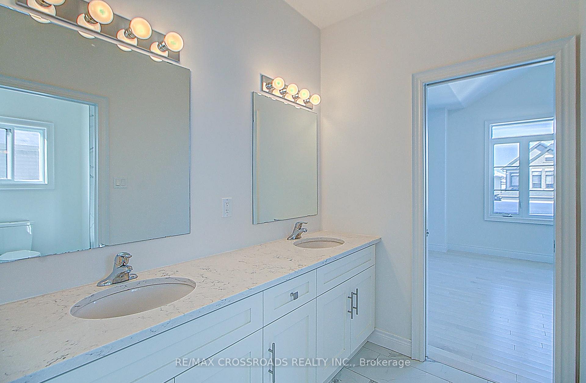 Photo 35 of 33 MacAlister Boulevard, Guelph, Kortright East — HOMEH