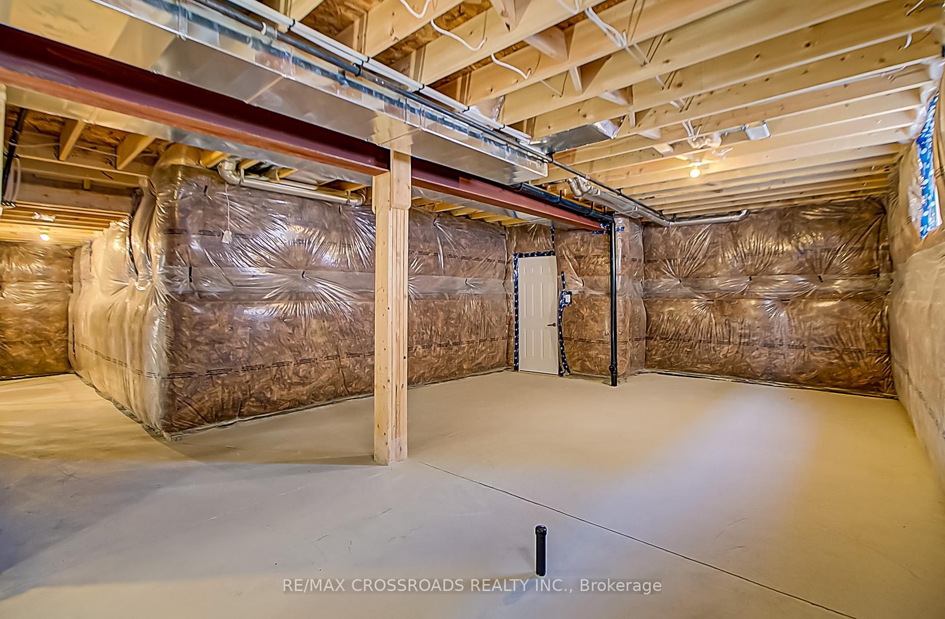 Photo 42 of 33 MacAlister Boulevard, Guelph, Kortright East — HOMEH