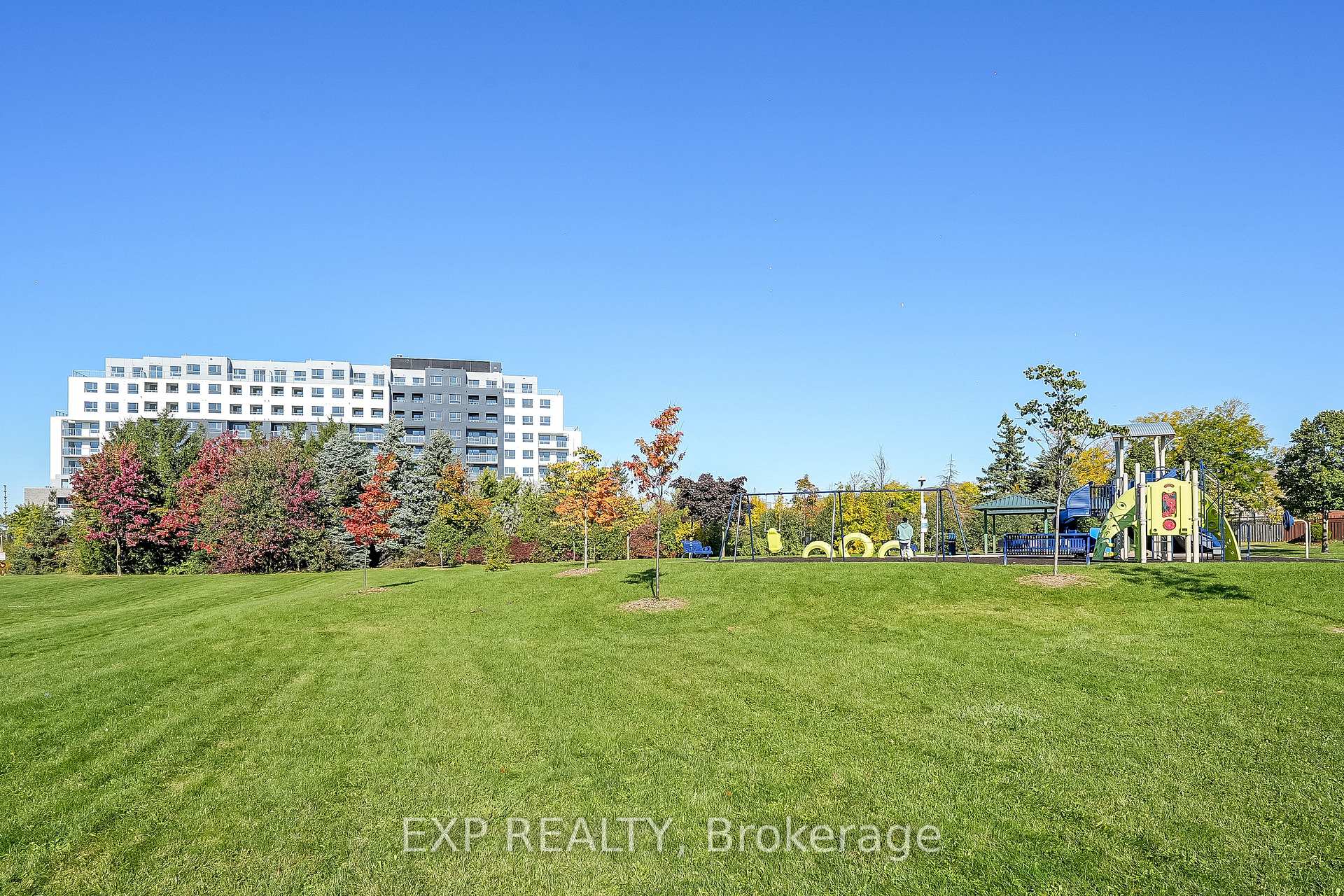 Photo 13 of Unit 411, 100 Manett Crescent, Brampton, Brampton West — HOMEH