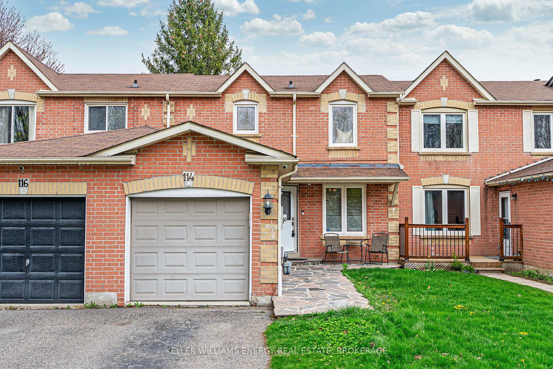 Front of 114 Yorkville Drive