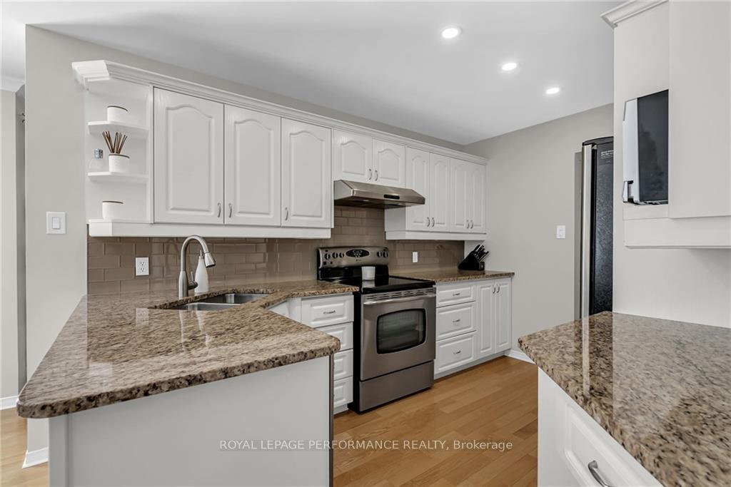Photo 9 of 565 Dean Drive, Cornwall — HOMEH