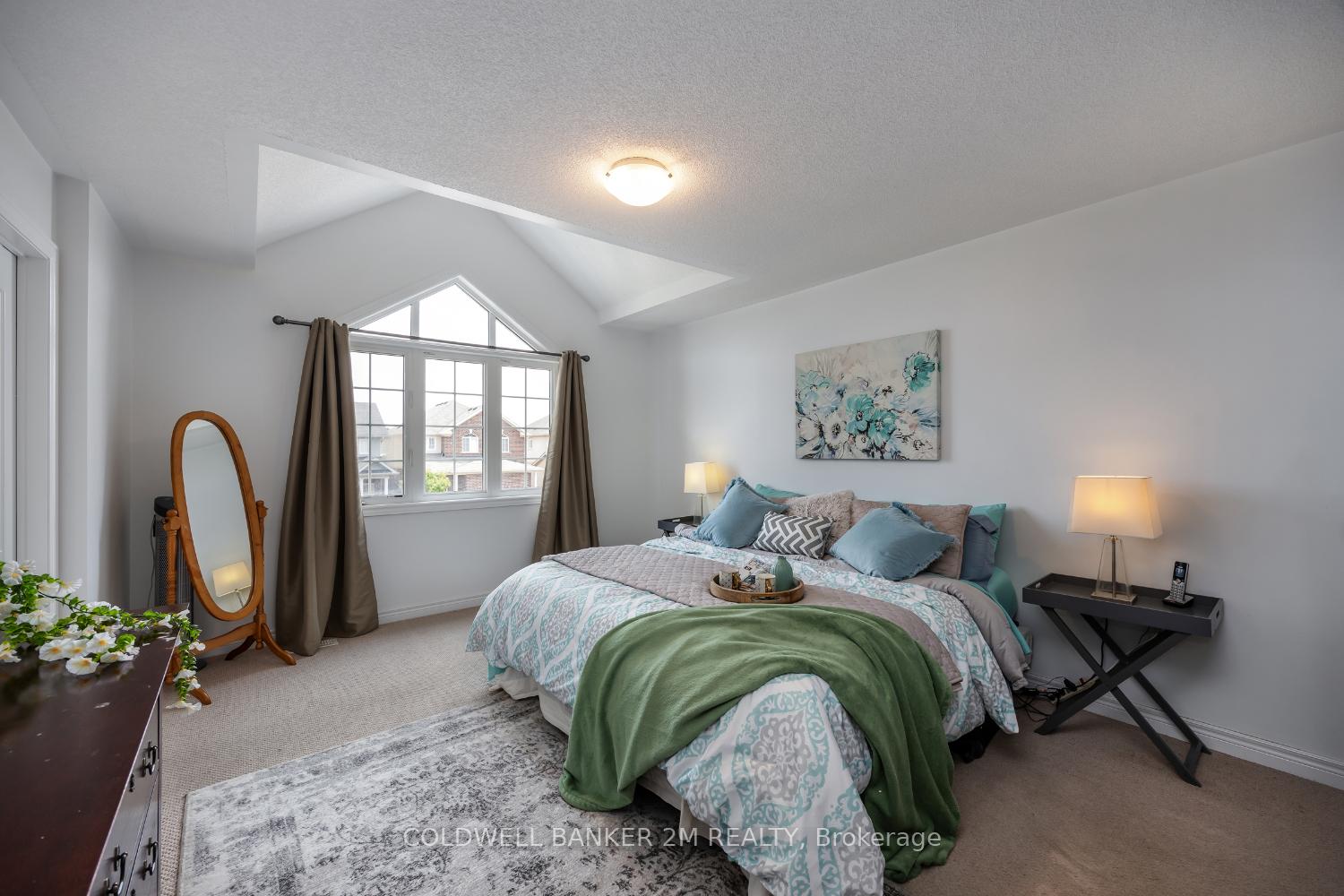 Photo 12 of 142 Daiseyfield Avenue, Clarington, Courtice — HOMEH