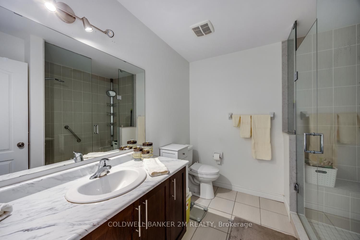 Photo 13 of 142 Daiseyfield Avenue, Clarington, Courtice — HOMEH