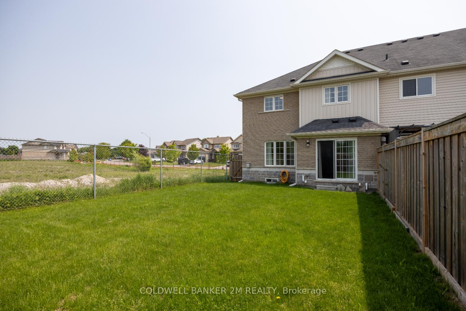 Photo 21 of 142 Daiseyfield Avenue, Clarington, Courtice — HOMEH