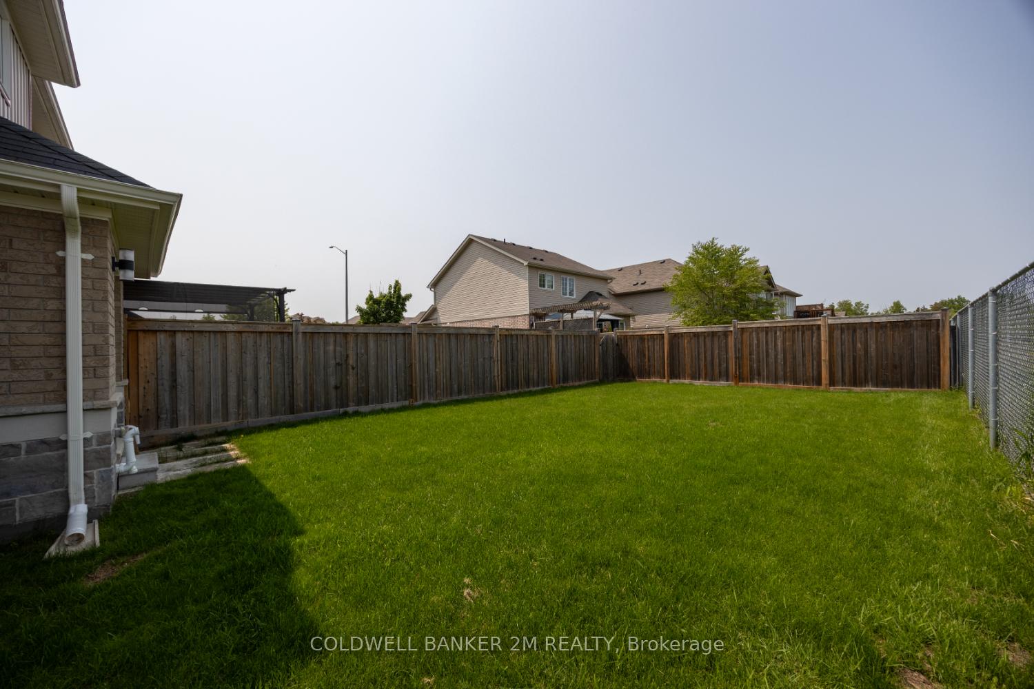 Photo 22 of 142 Daiseyfield Avenue, Clarington, Courtice — HOMEH