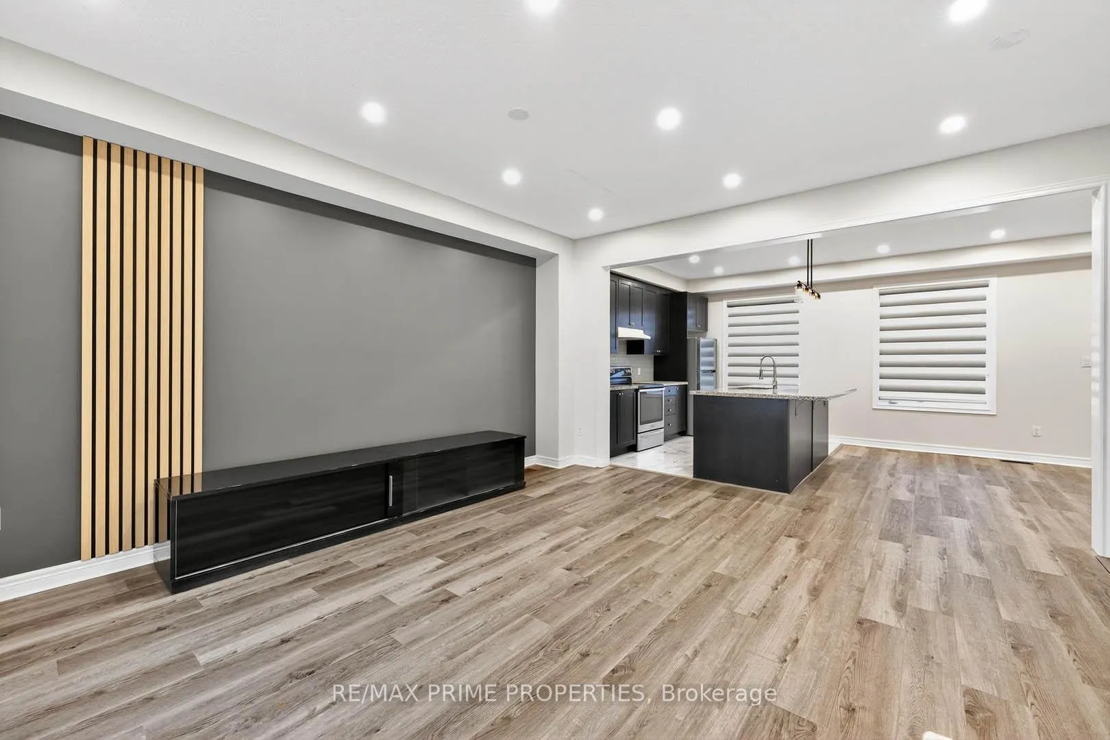 Photo 3 of 14 Primo Road, Brampton, Northwest Brampton — HOMEH
