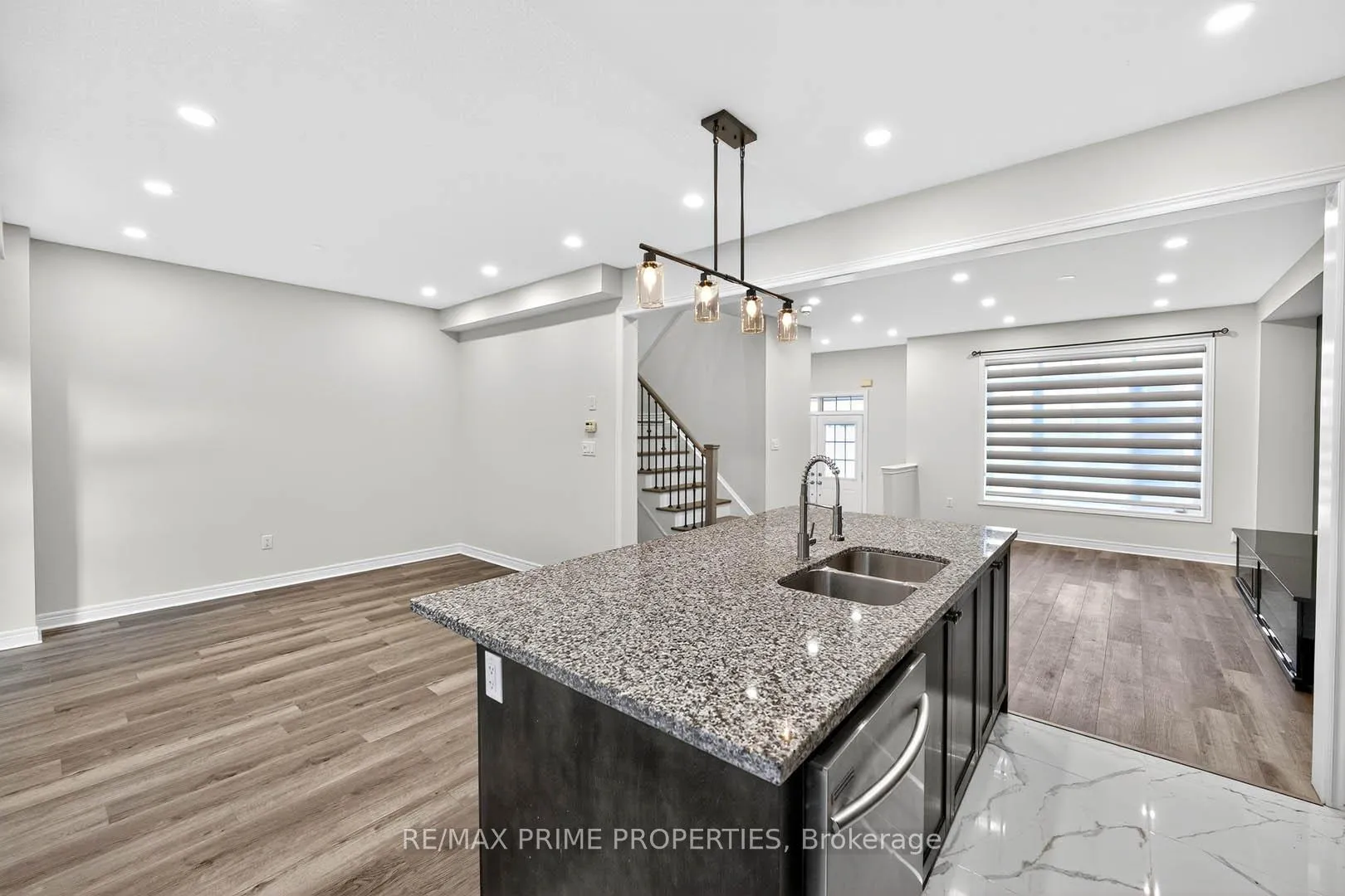 Photo 17 of 14 Primo Road, Brampton, Northwest Brampton — HOMEH