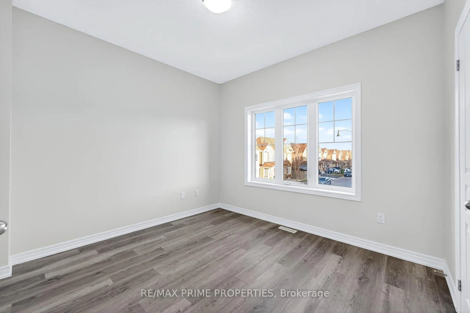Photo 33 of 14 Primo Road, Brampton, Northwest Brampton — HOMEH
